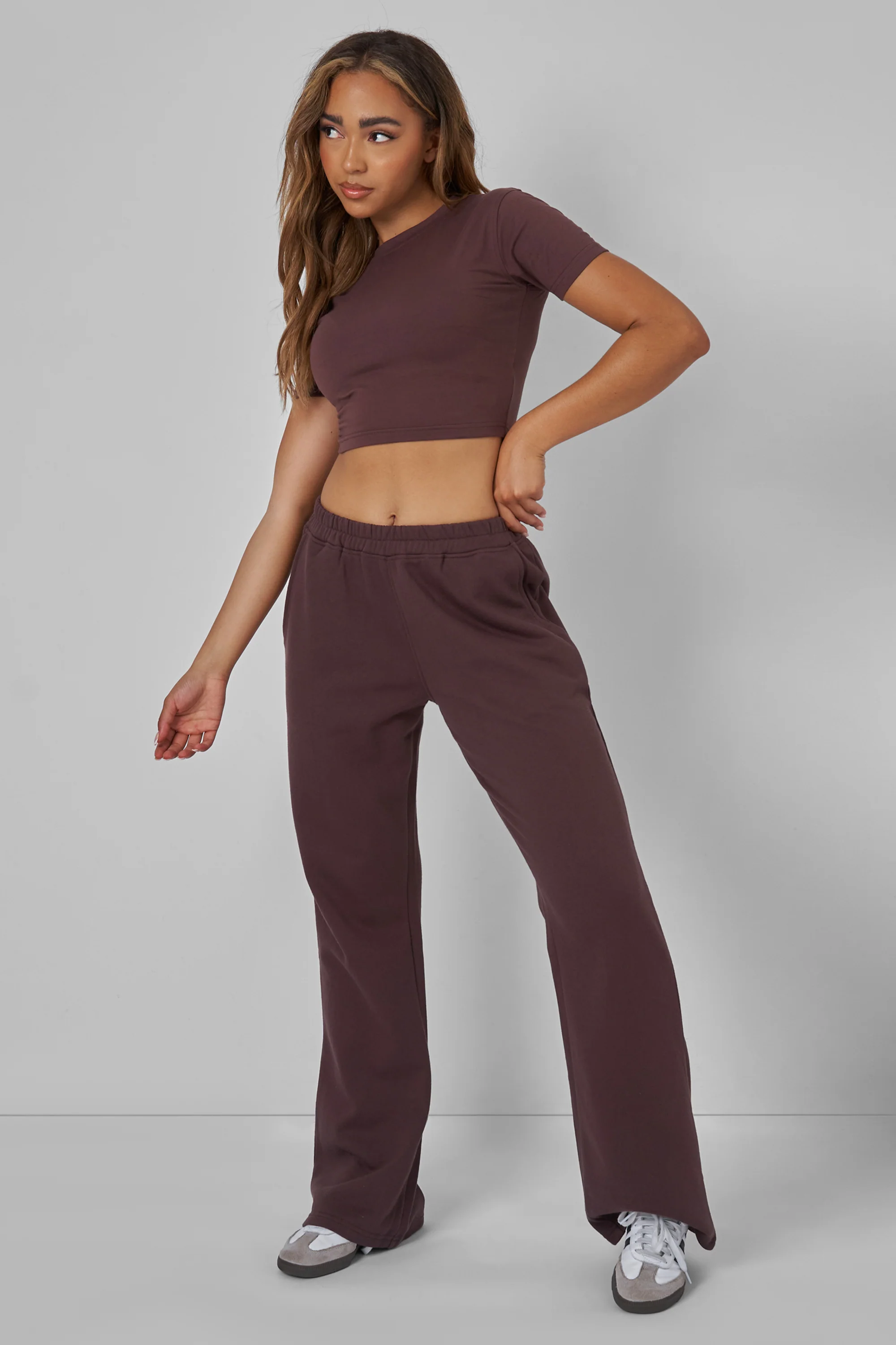 Fitted T-shirt Brown - Image 4