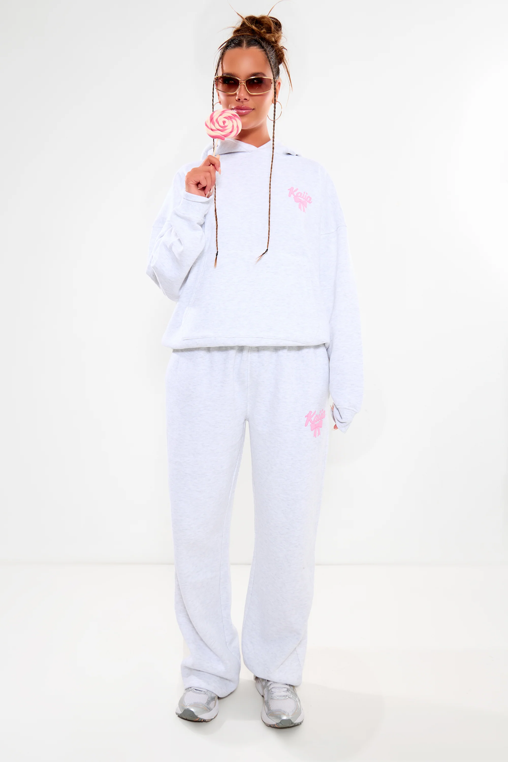 Kaiia Bow Graphic Wide Leg Joggers Light Grey Marl & Pink - Image 5