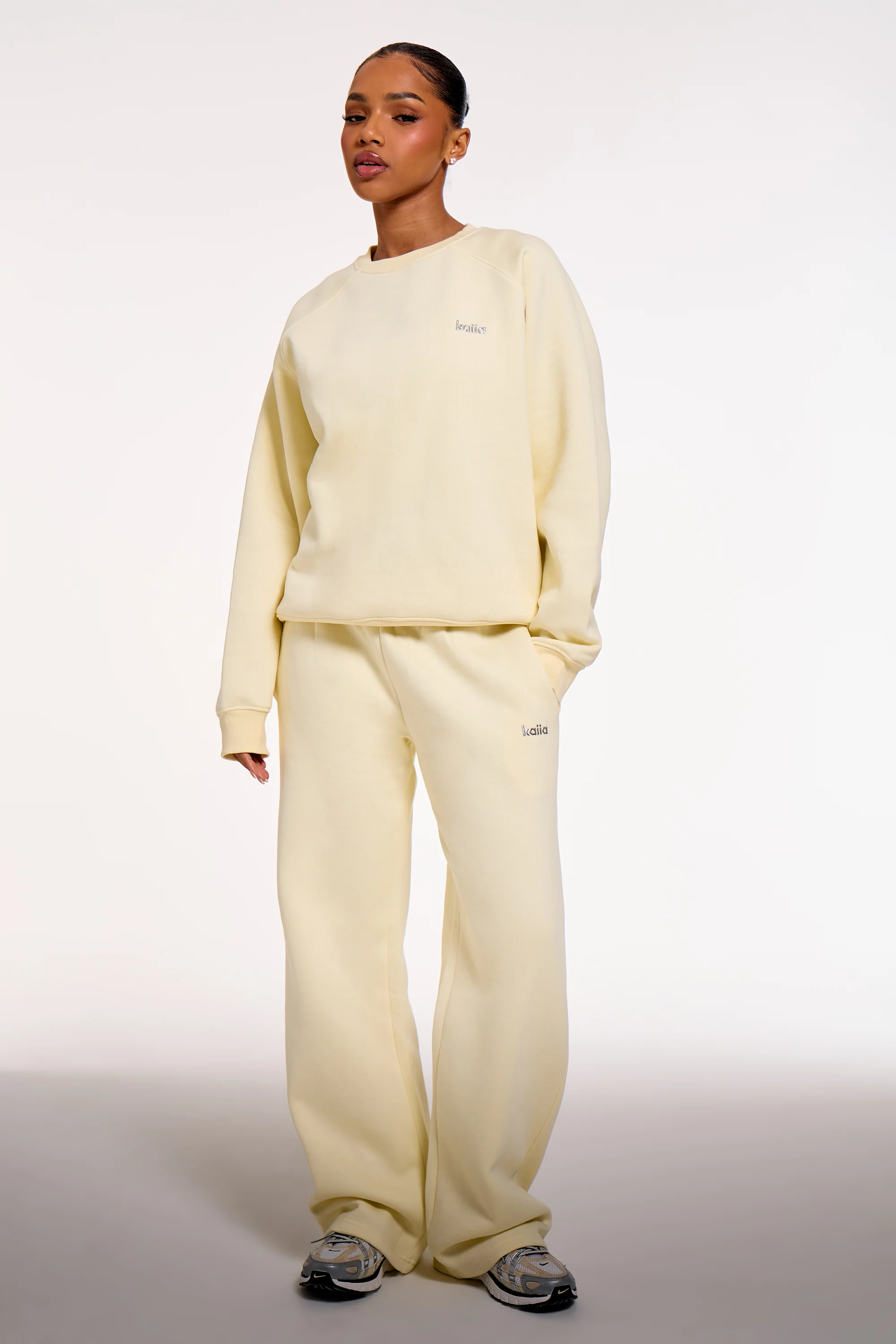 Kaiia Chrome Logo Oversized Sweatshirt Lemon - Image 3