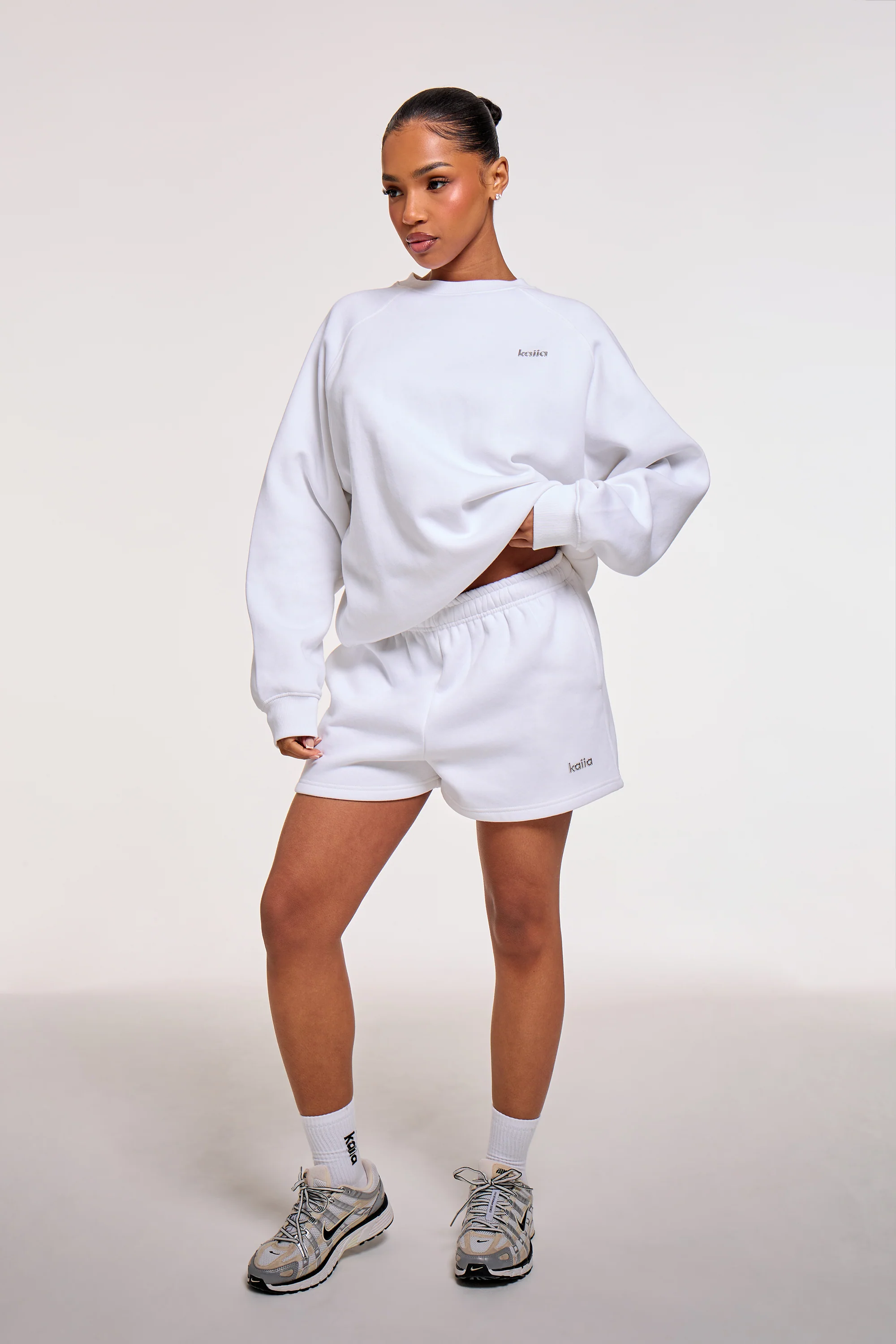 Kaiia Chrome Logo Oversized Sweatshirt White - Image 3
