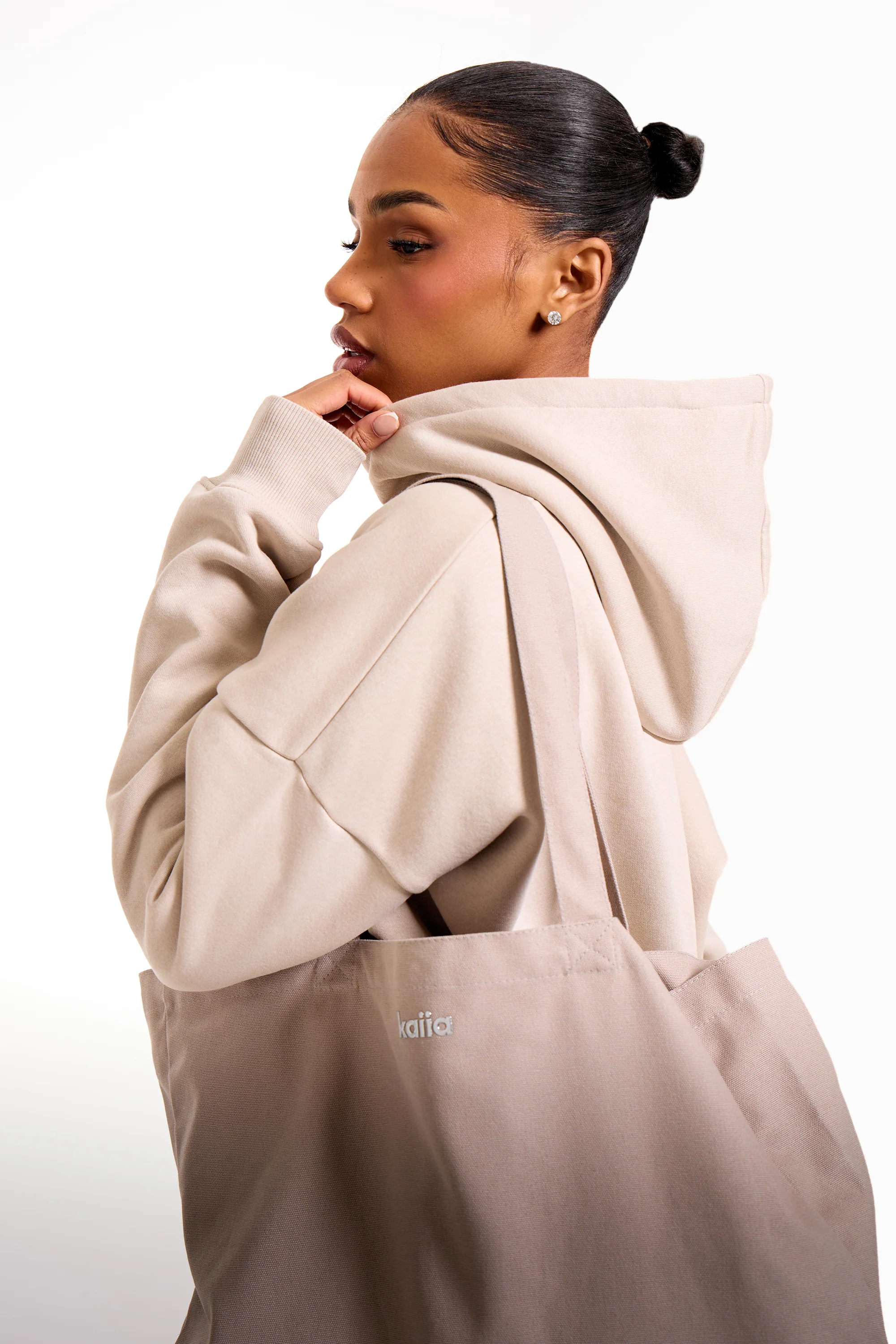 Kaiia Chrome Logo Tote Bag Grey Taupe - Image 4