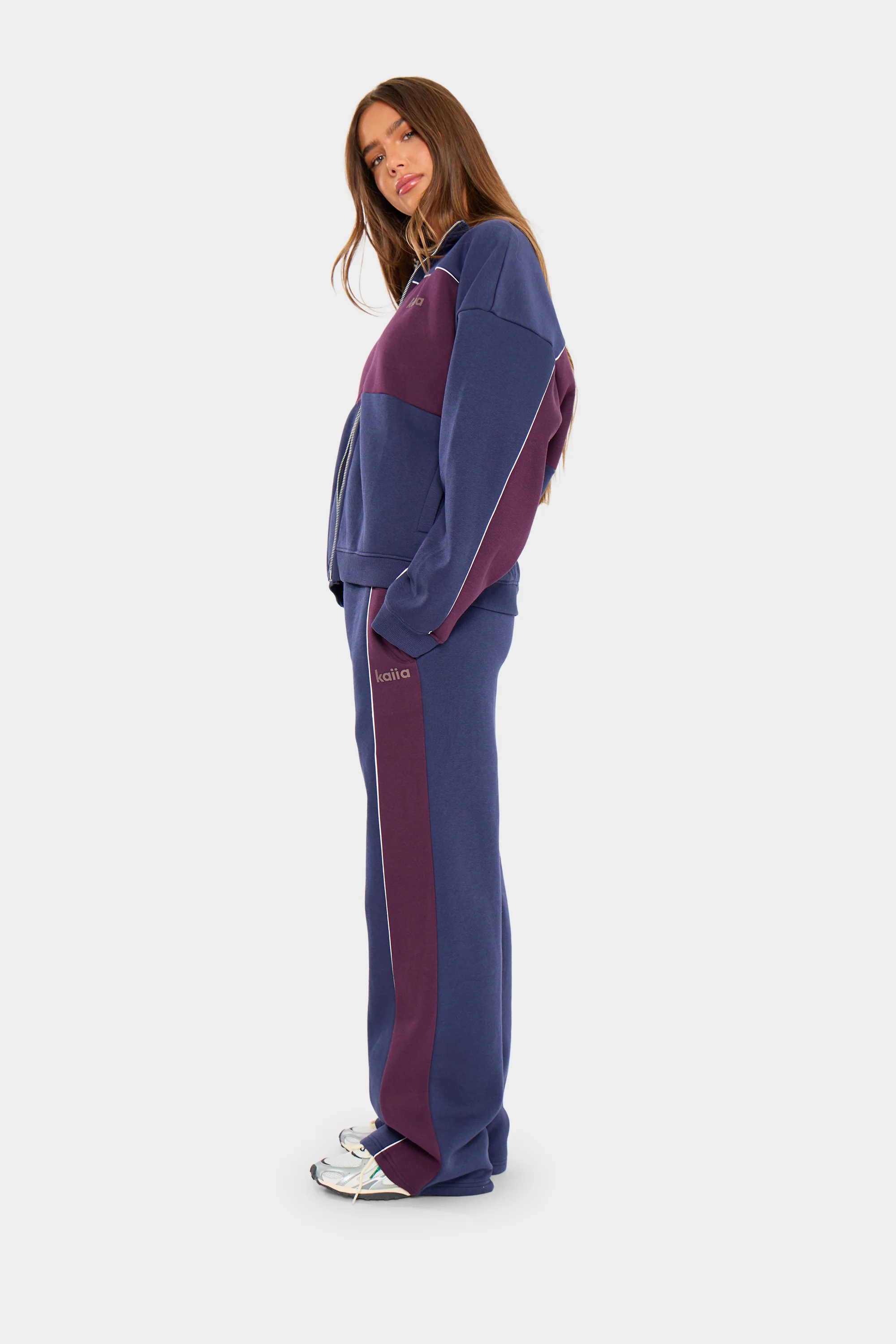 Kaiia Contrast Wide Leg Joggers Navy & Burgundy - Image 6