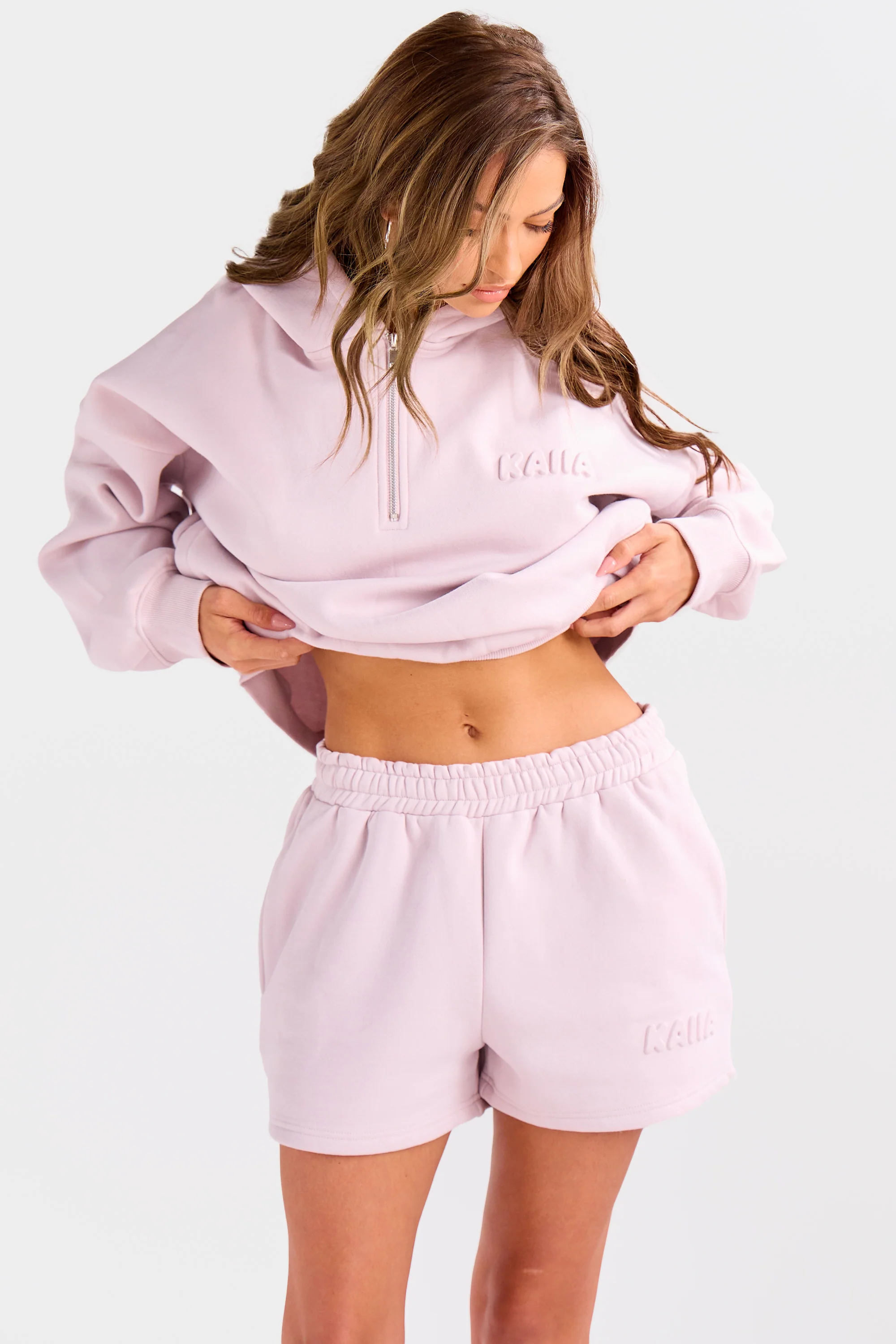Kaiia Embossed Bubble Logo Back Pocket Mini Sweat Shorts Pale Dusty Lilac - Image 4