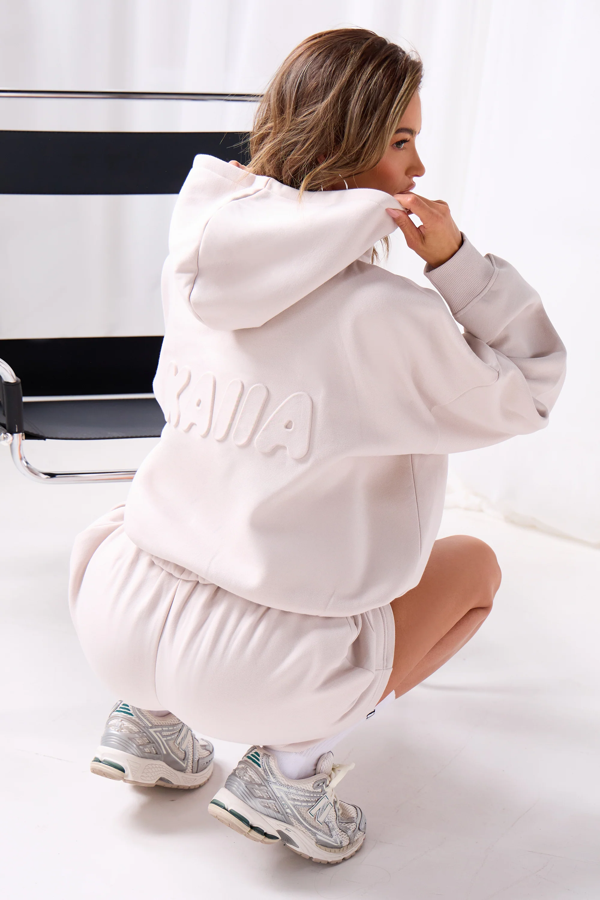 Kaiia Embossed Bubble Logo Oversized Hoodie Oyster - Image 7