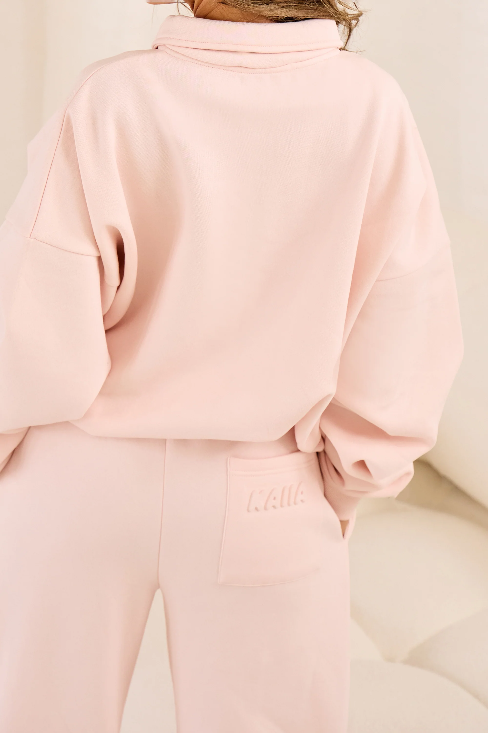 Kaiia Embossed Bubble Logo Quarter Zip Oversized Sweatshirt Light Rose - Image 4