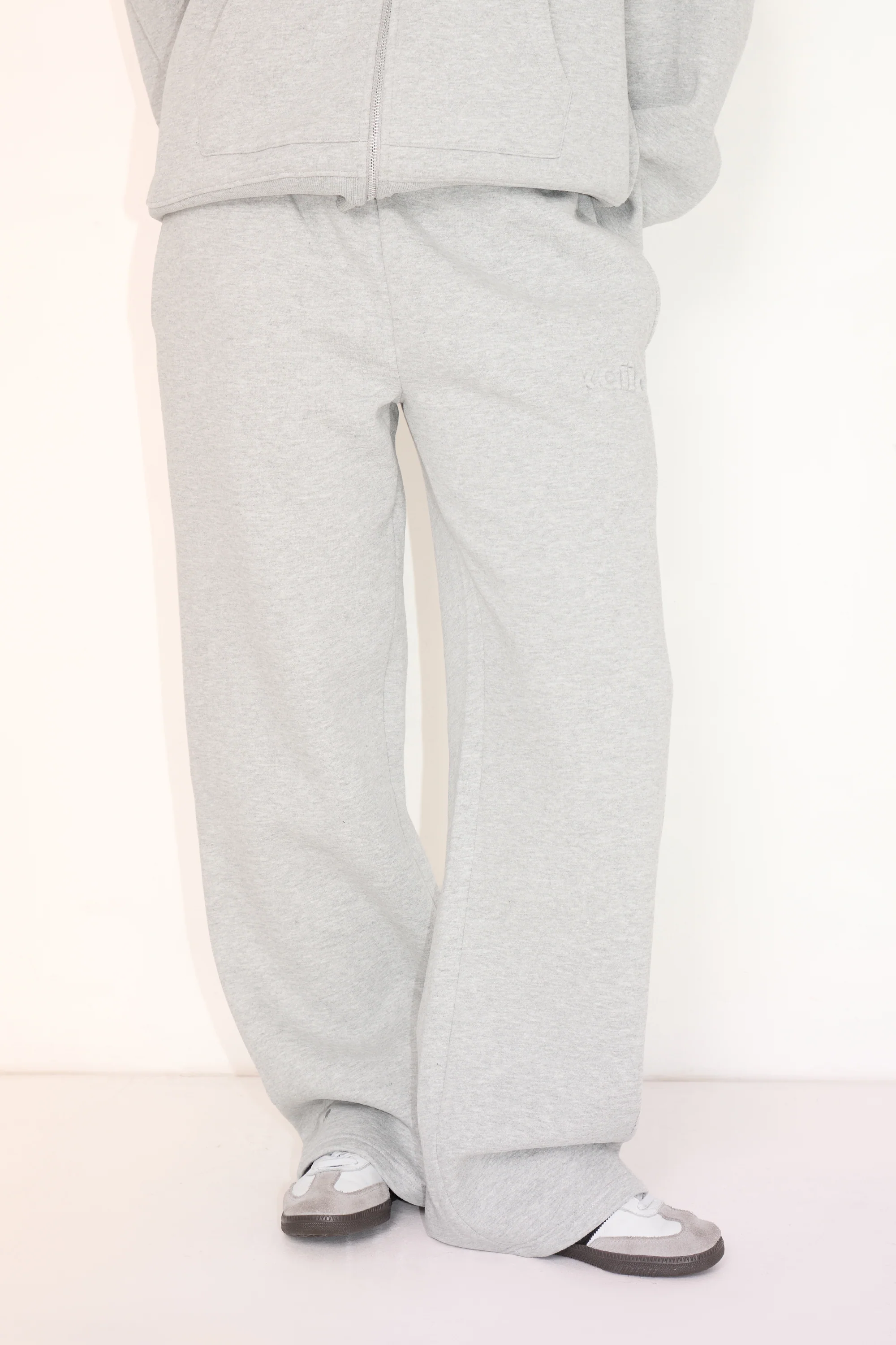 Kaiia Embossed Logo Wide Leg Joggers Mid Grey Marl - Image 3