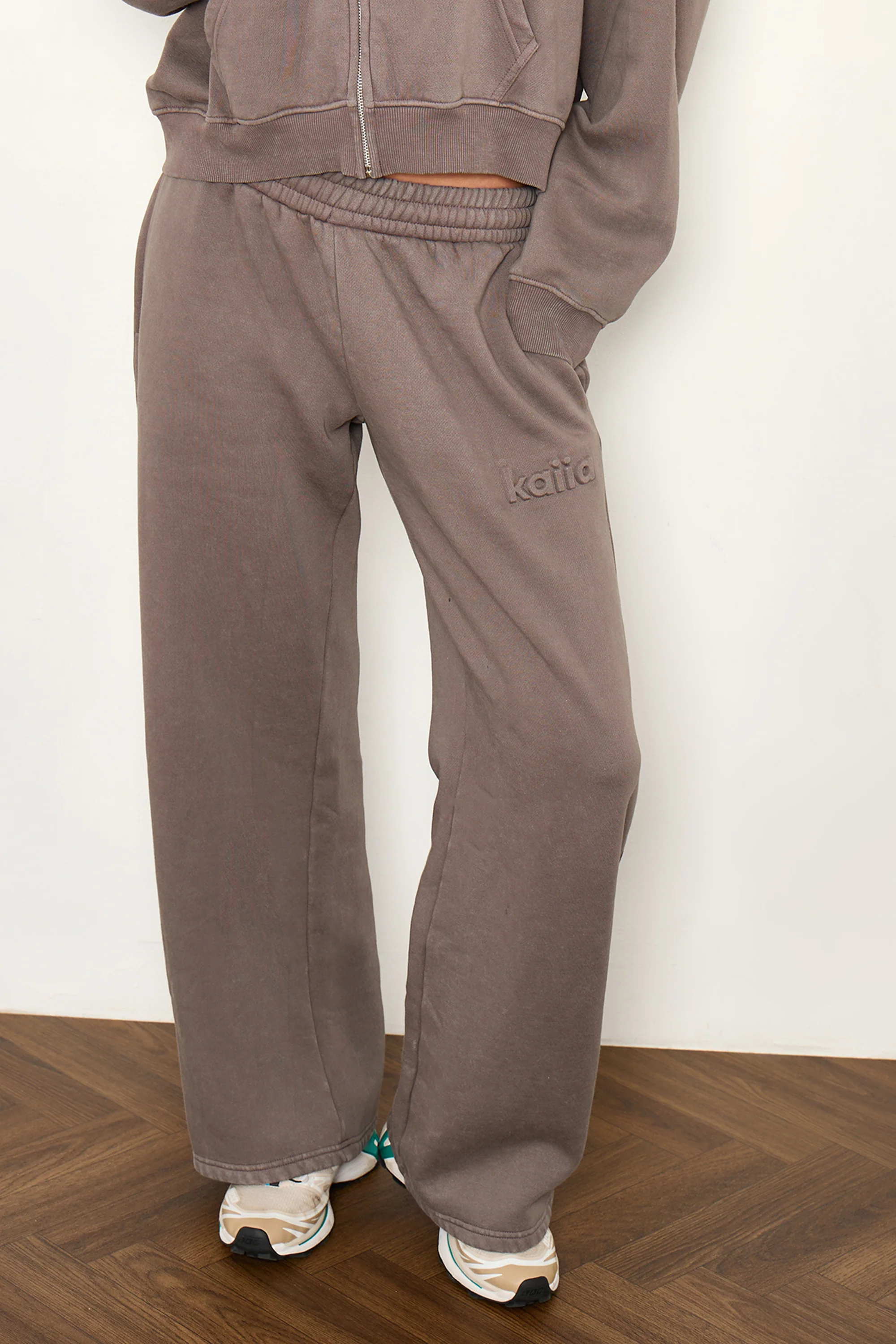 Kaiia Embossed Logo Wide Leg Joggers Washed Storm Grey - Image 3