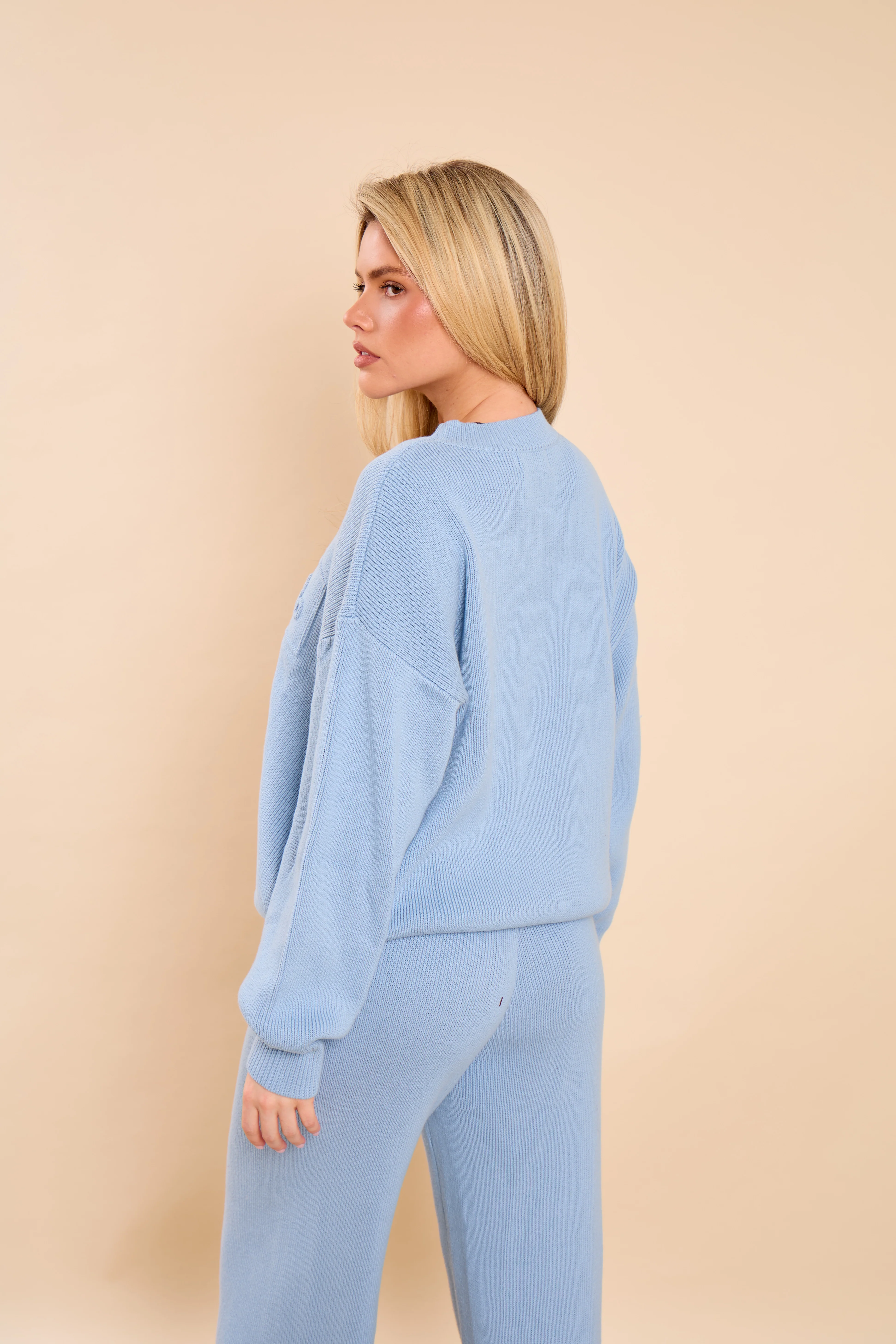 Kaiia Embossed Premium Knit Oversized Sweatshirt Baby Blue - Image 8