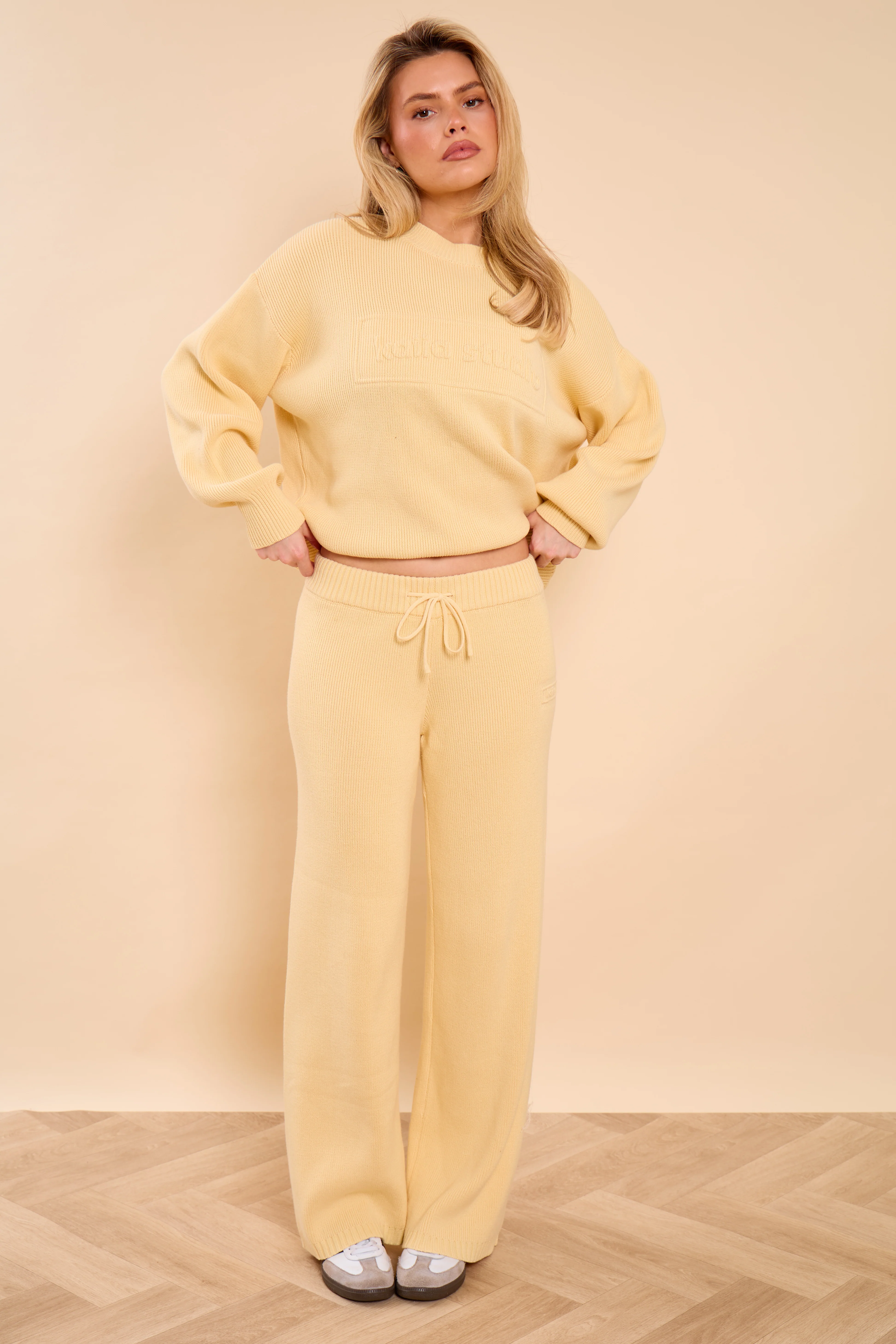 Kaiia Embossed Premium Knit Oversized Sweatshirt Soft Yellow - Image 8
