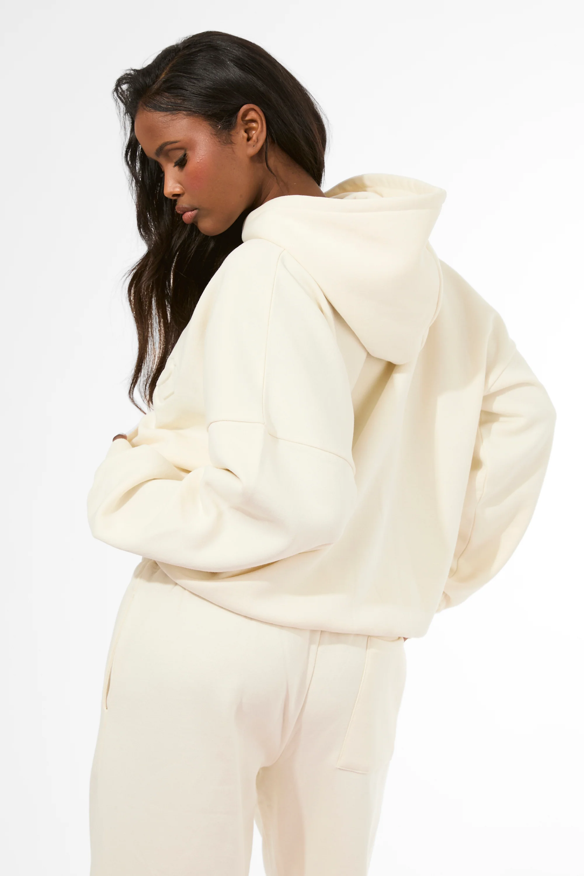 Kaiia Embossed Script Logo Oversized Hoodie Marshmallow - Image 3