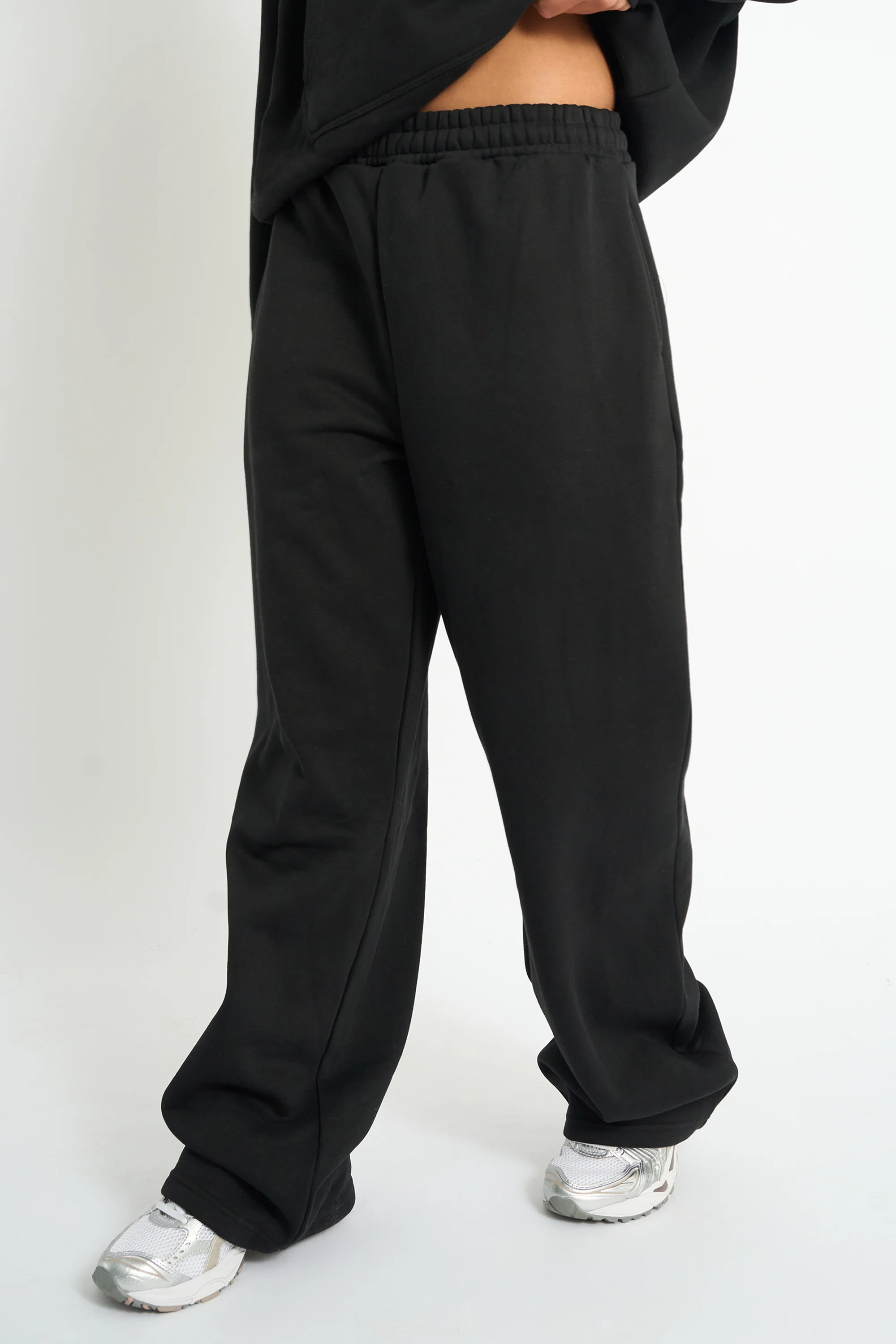 Kaiia Embossed Wide Leg Joggers Black - Image 3