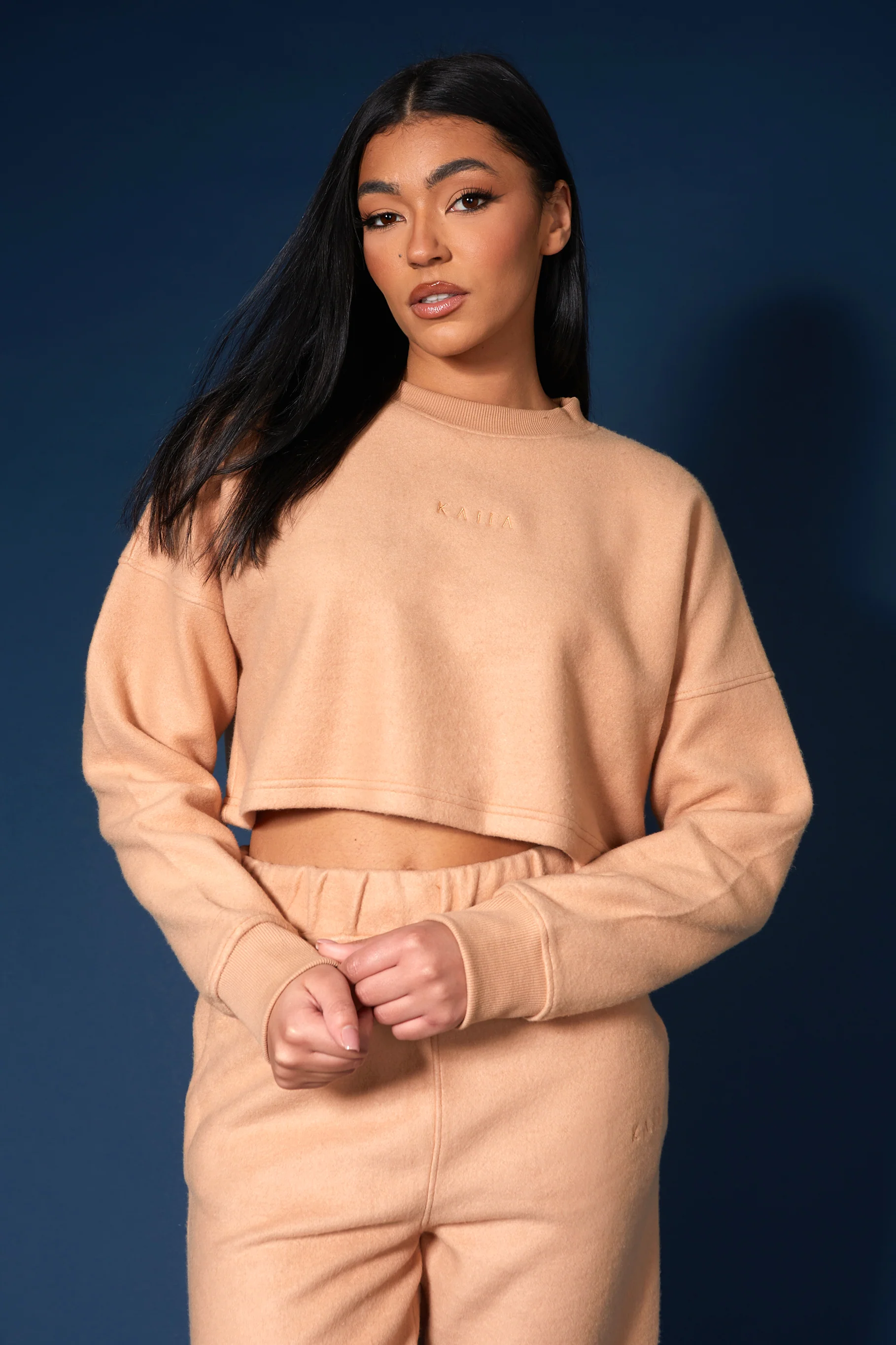 KAIIA FLUFFY CROPPED SWEATSHIRT CAMEL - Image 3