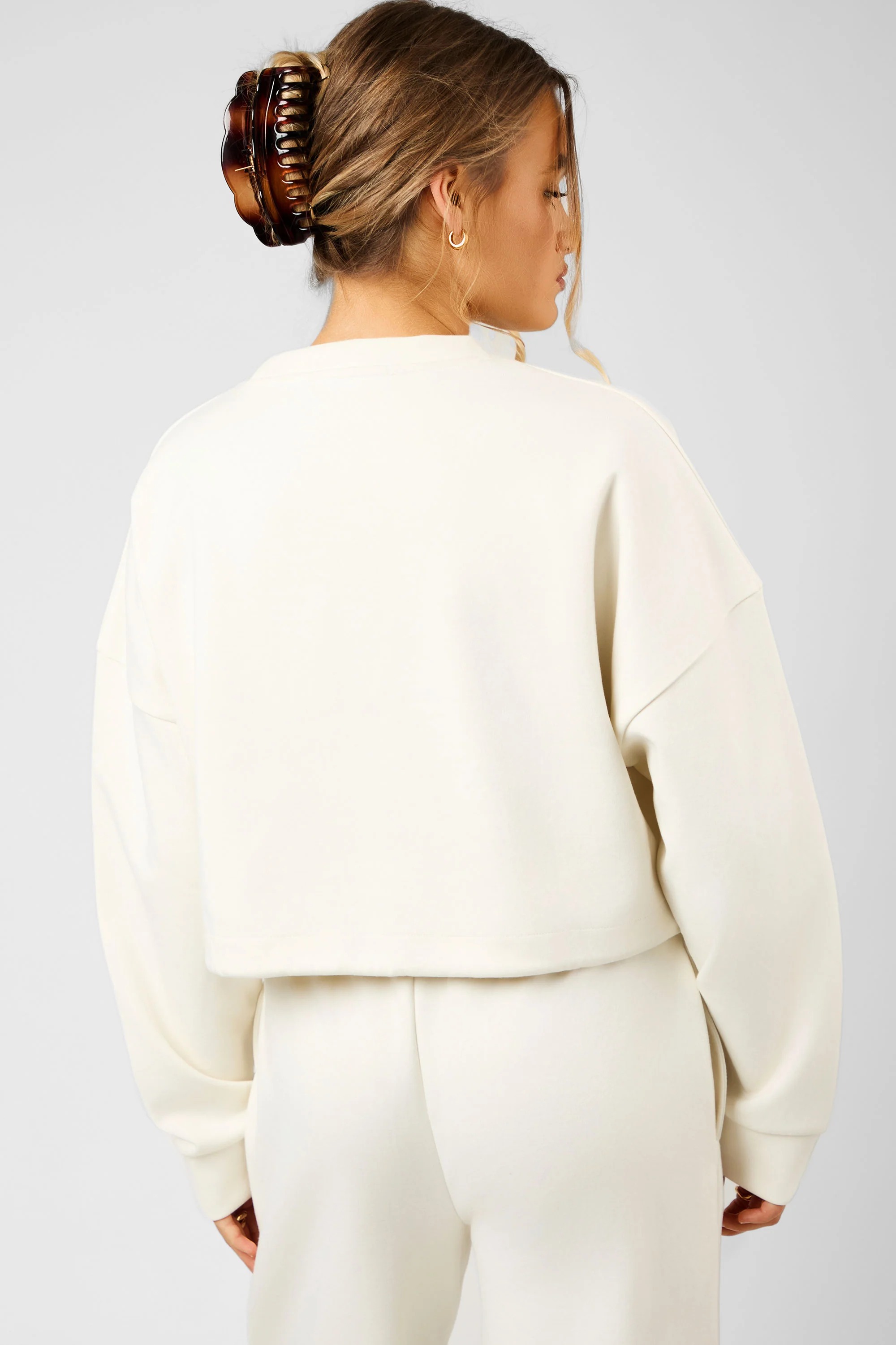 Kaiia Label Logo Premium Interlock Drawcord Sweatshirt Cream - Image 3