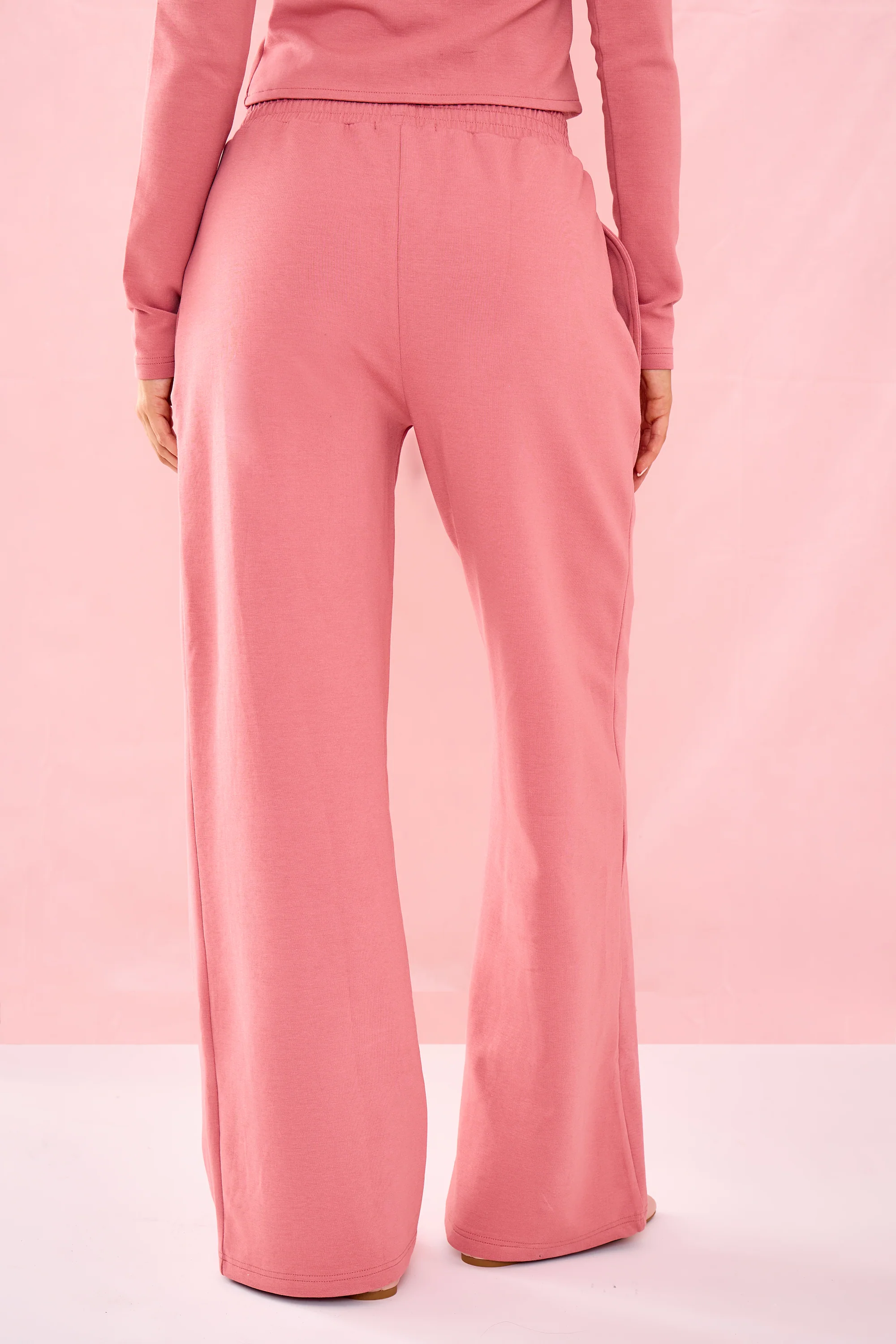 Kaiia Label Logo Premium Interlock Seam Detail Wide Leg Joggers Ribbon Pink - Image 3