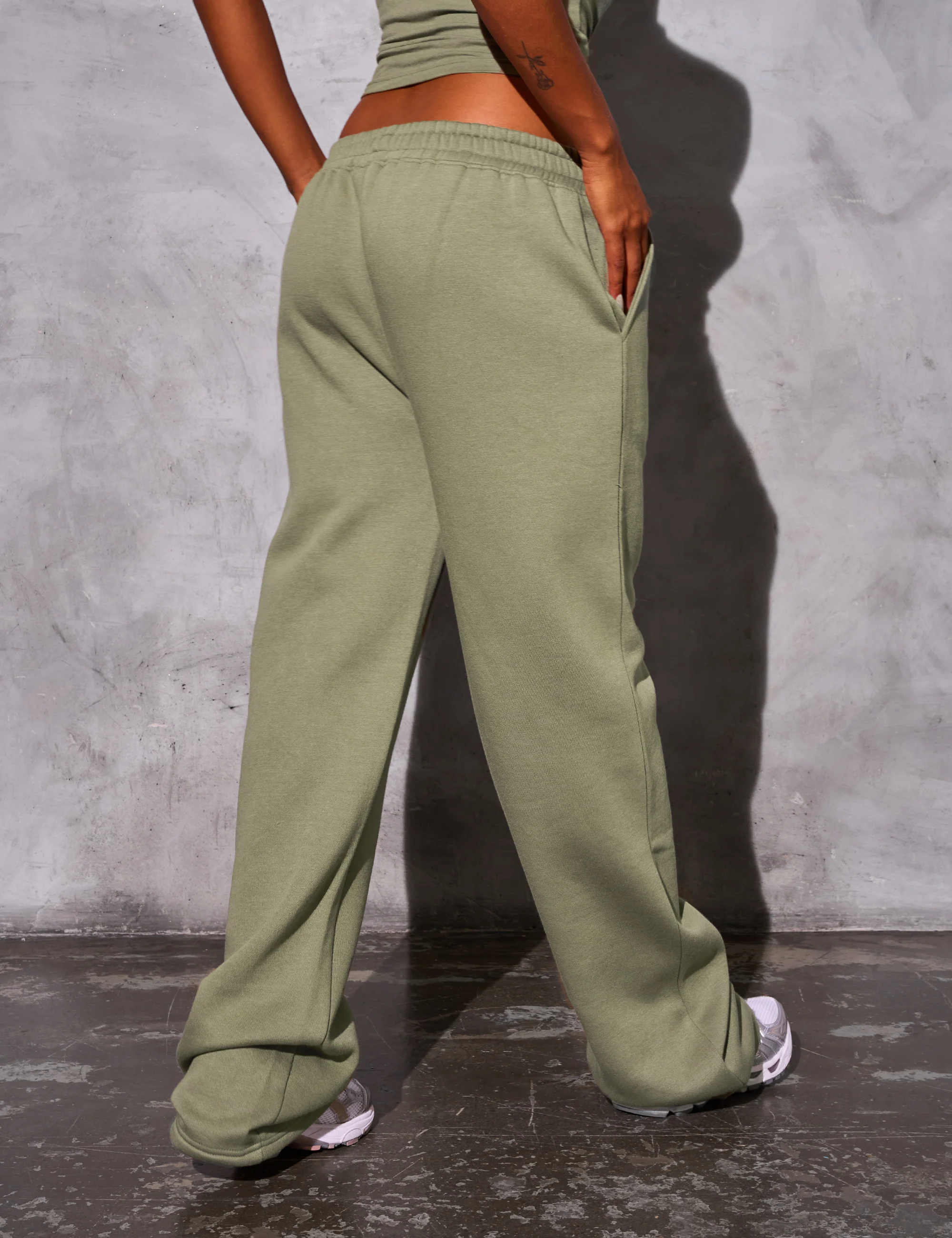 Kaiia Logo Wide Leg Joggers Khaki - Image 4