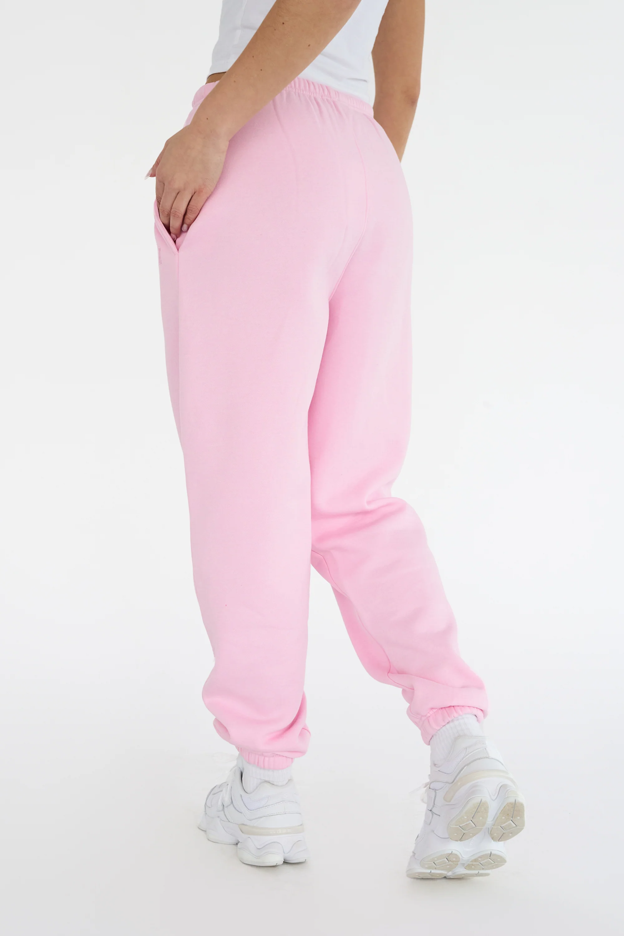Kaiia Logo Cuffed Joggers Baby Pink - Image 14