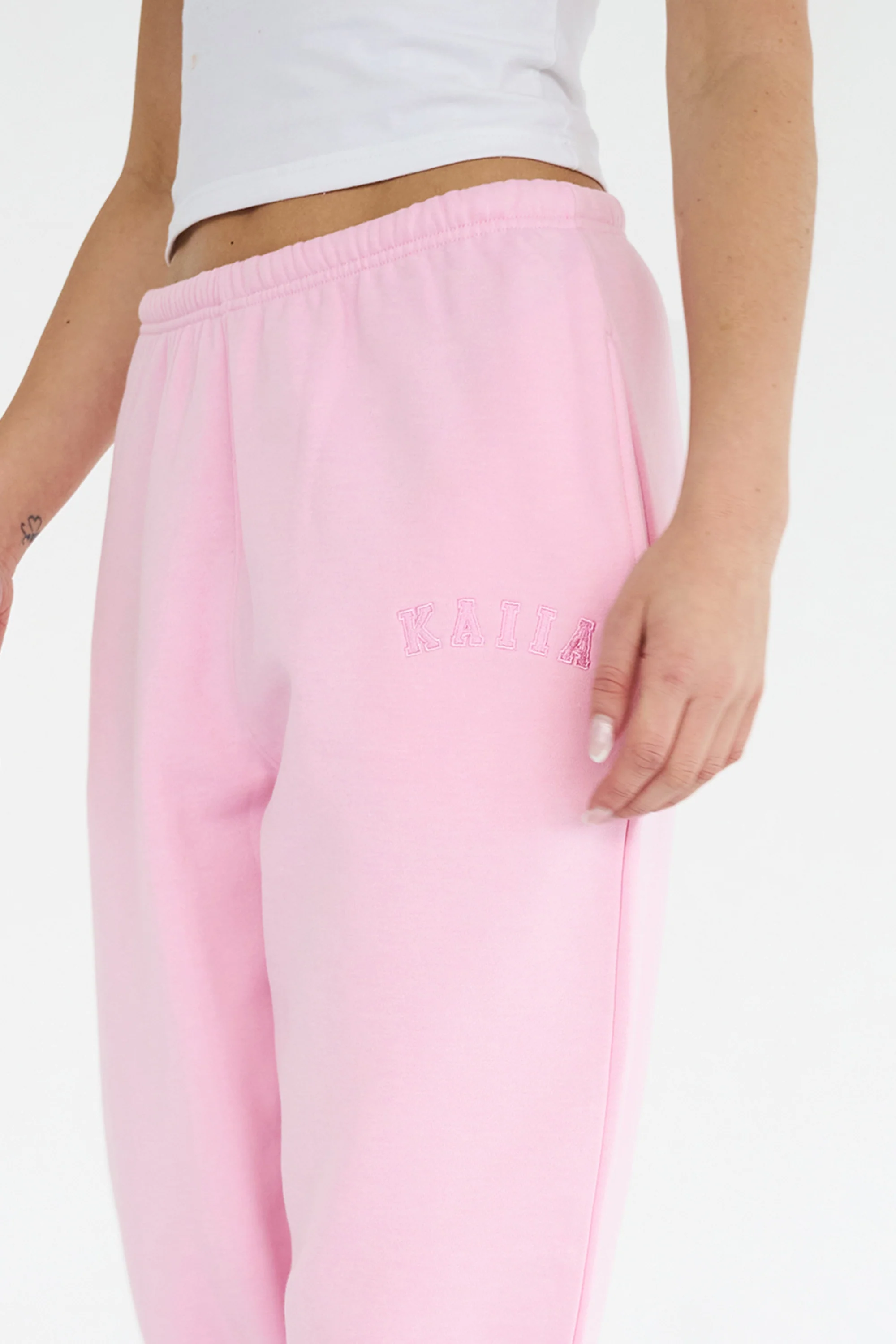 Kaiia Logo Cuffed Joggers Baby Pink - Image 15