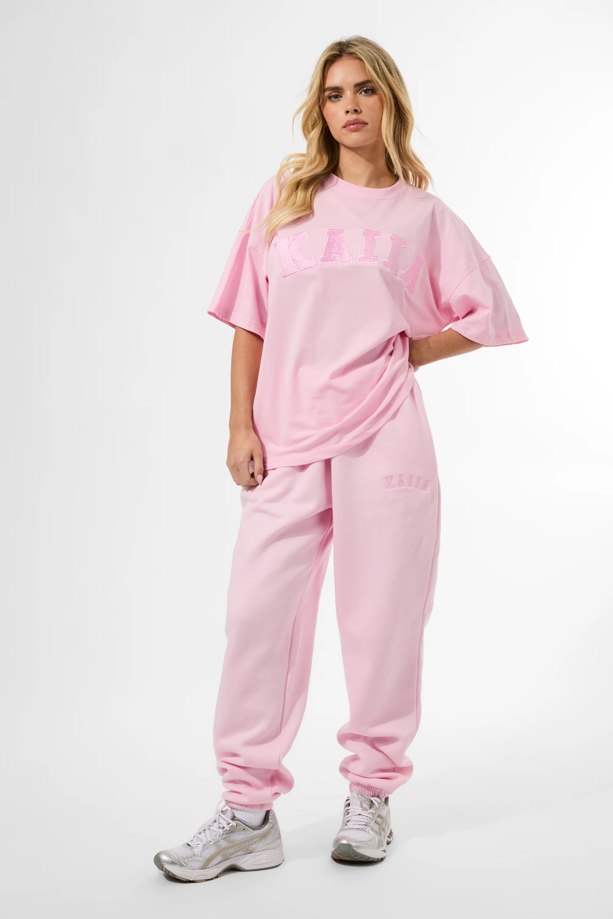 Kaiia Logo Cuffed Joggers Baby Pink - Image 7