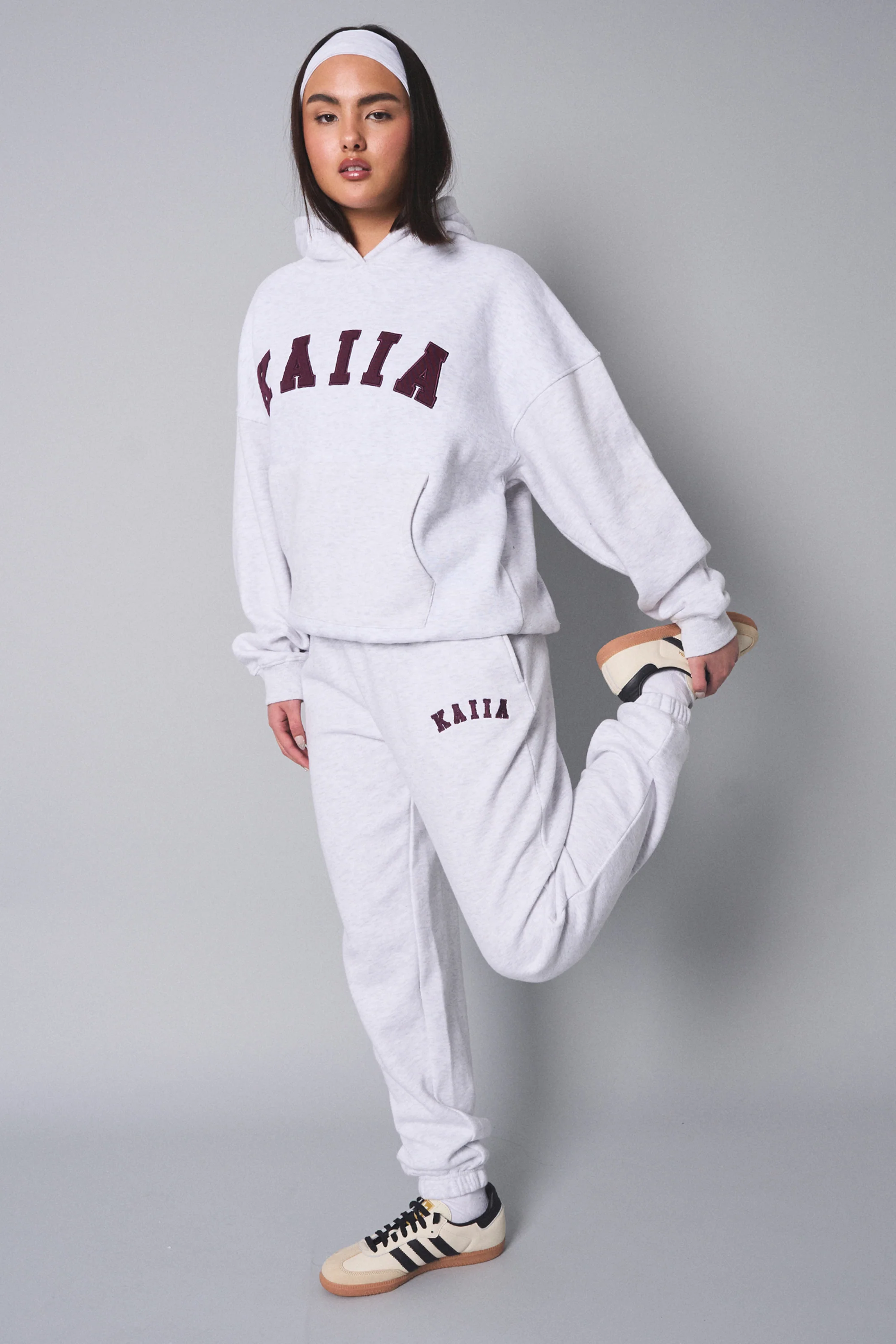 Kaiia Logo Cuffed Joggers Light Grey Marl With Burgundy - Image 5