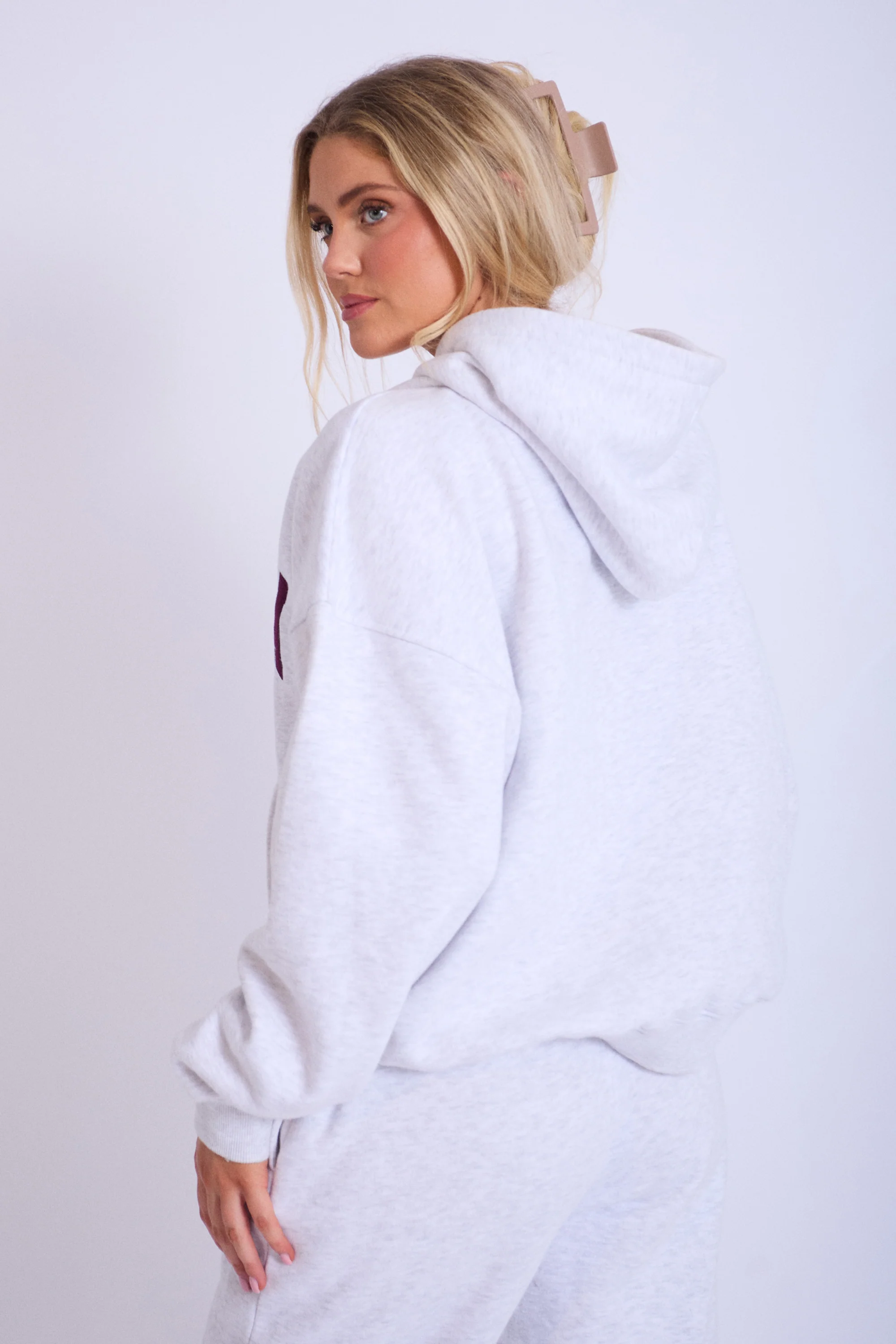 Kaiia Slogan Oversized Hoodie Light Grey Marl With Burgundy - Image 2