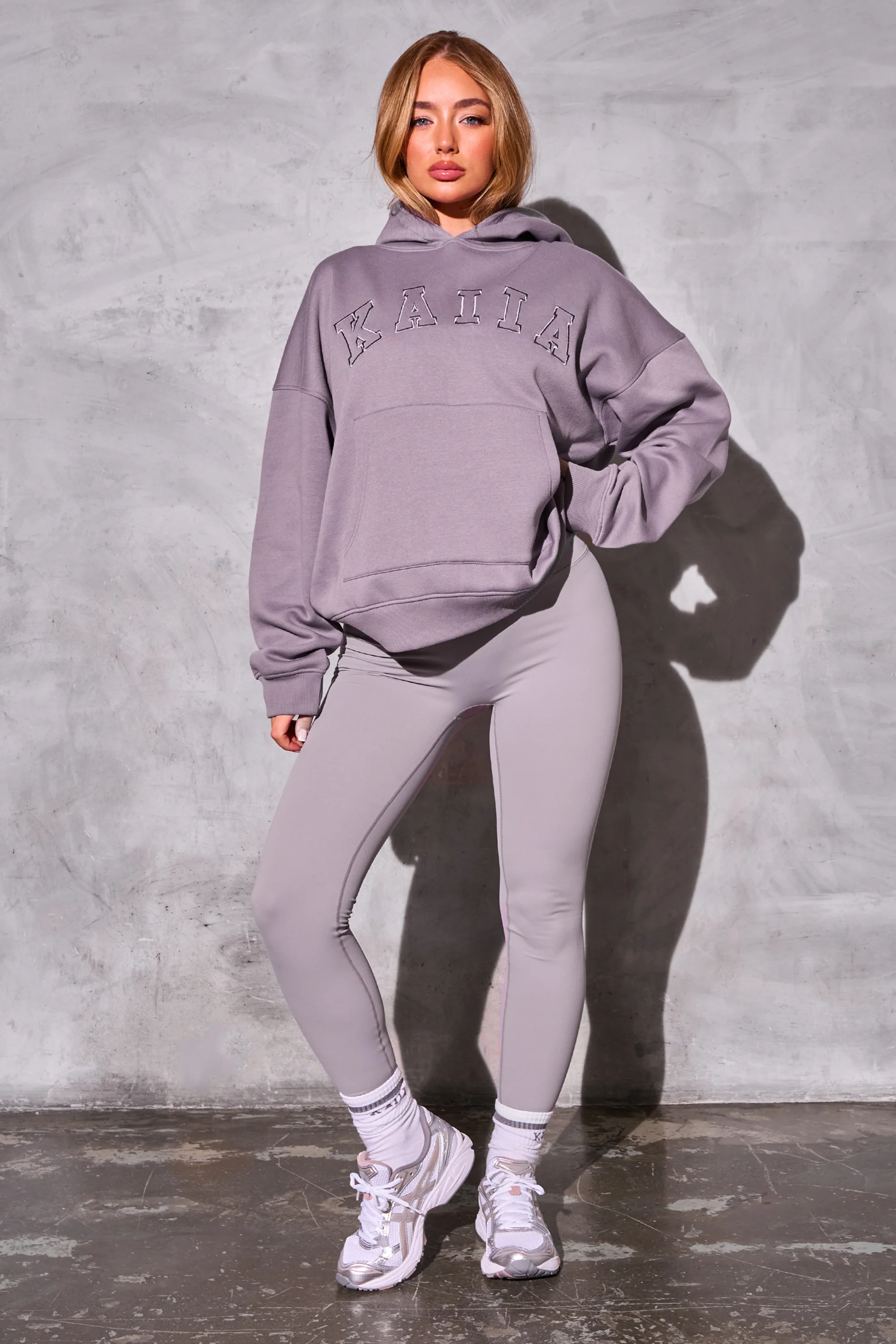 Kaiia Slogan Logo Oversized Hoodie Mauve - Image 3