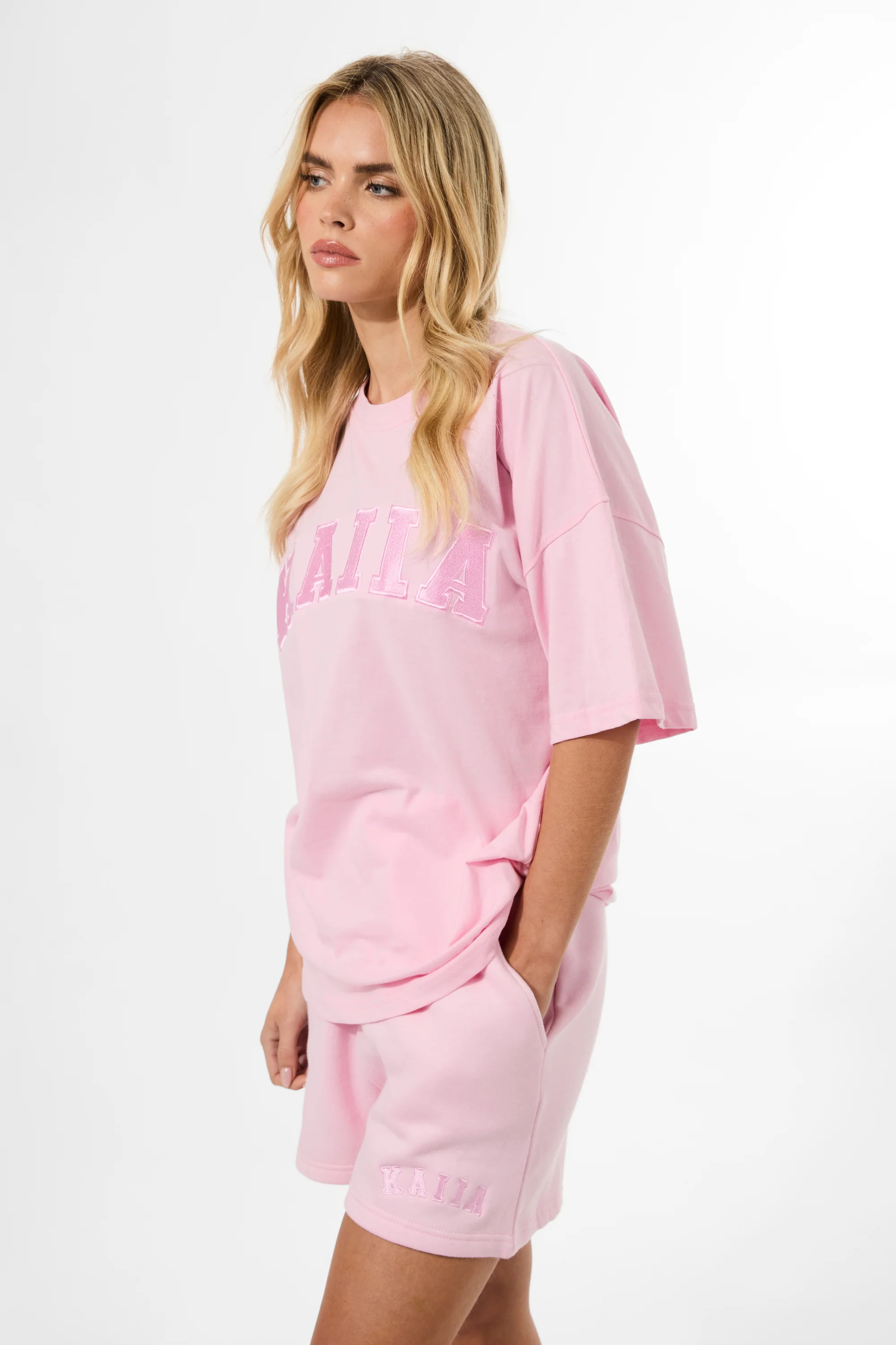 Kaiia Logo Sweat Shorts Baby Pink - Image 4