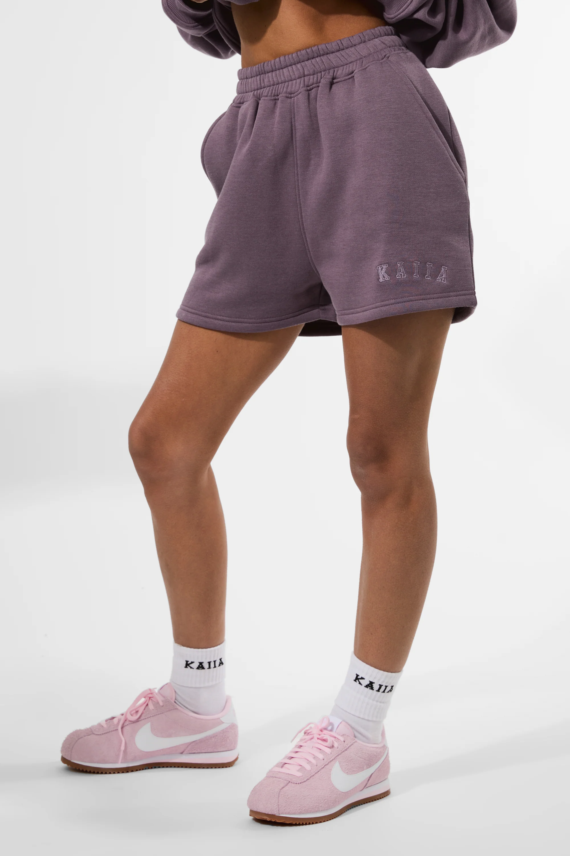 Kaiia Logo Sweat Shorts Elderberry - Image 4