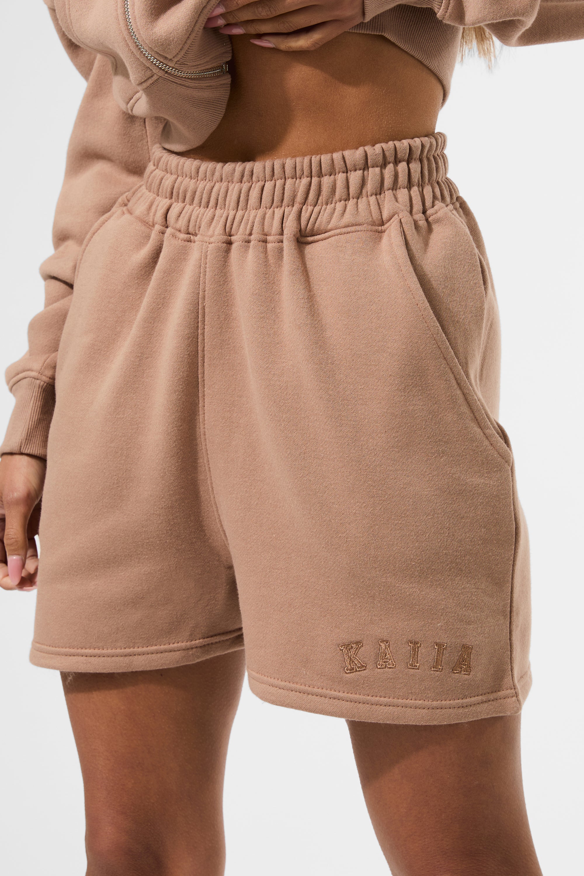 Kaiia Logo Sweat Shorts Latte - Image 7