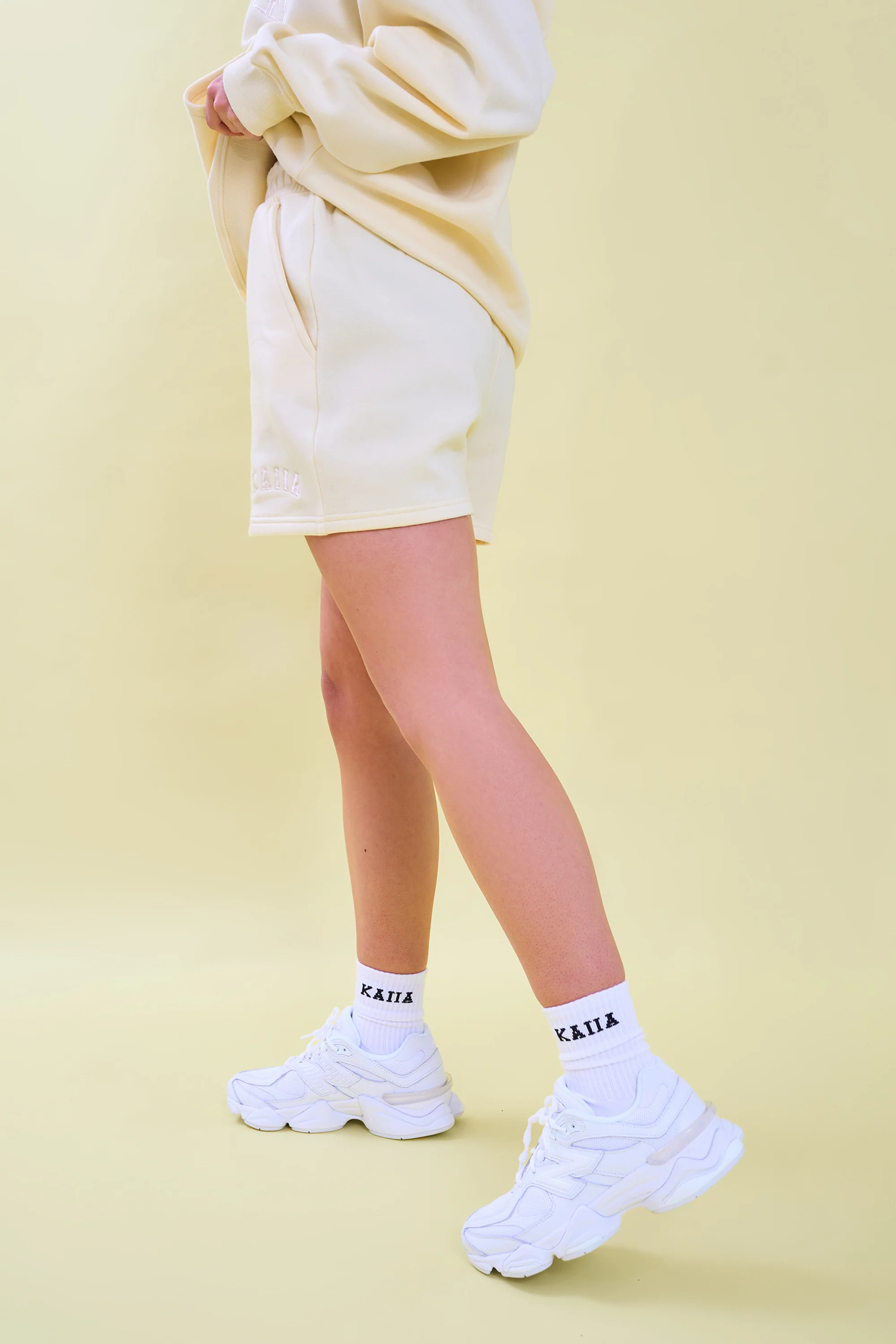 Kaiia Logo Sweat Shorts Lemon - Image 4