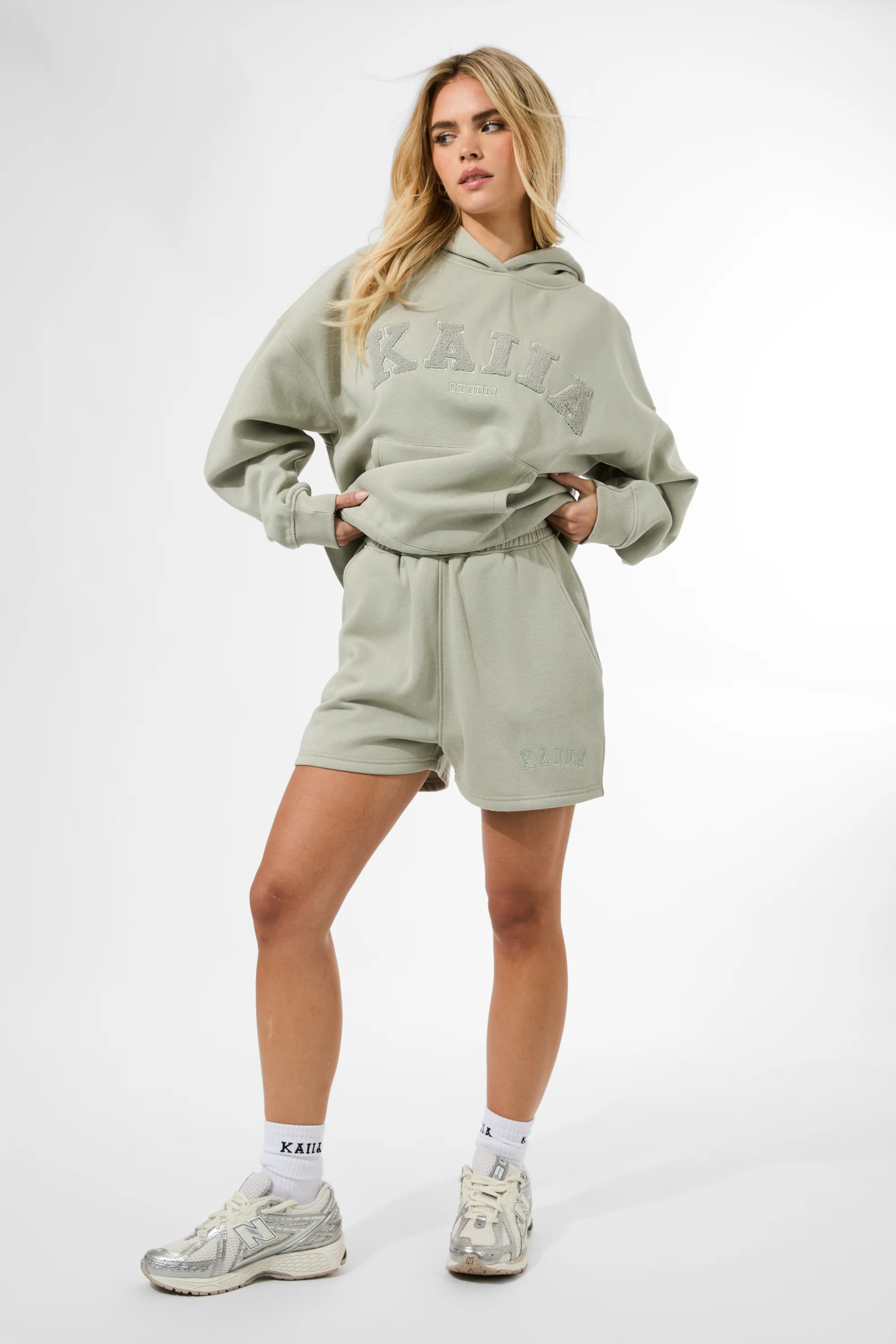 Kaiia Logo Sweat Shorts Matcha - Image 5
