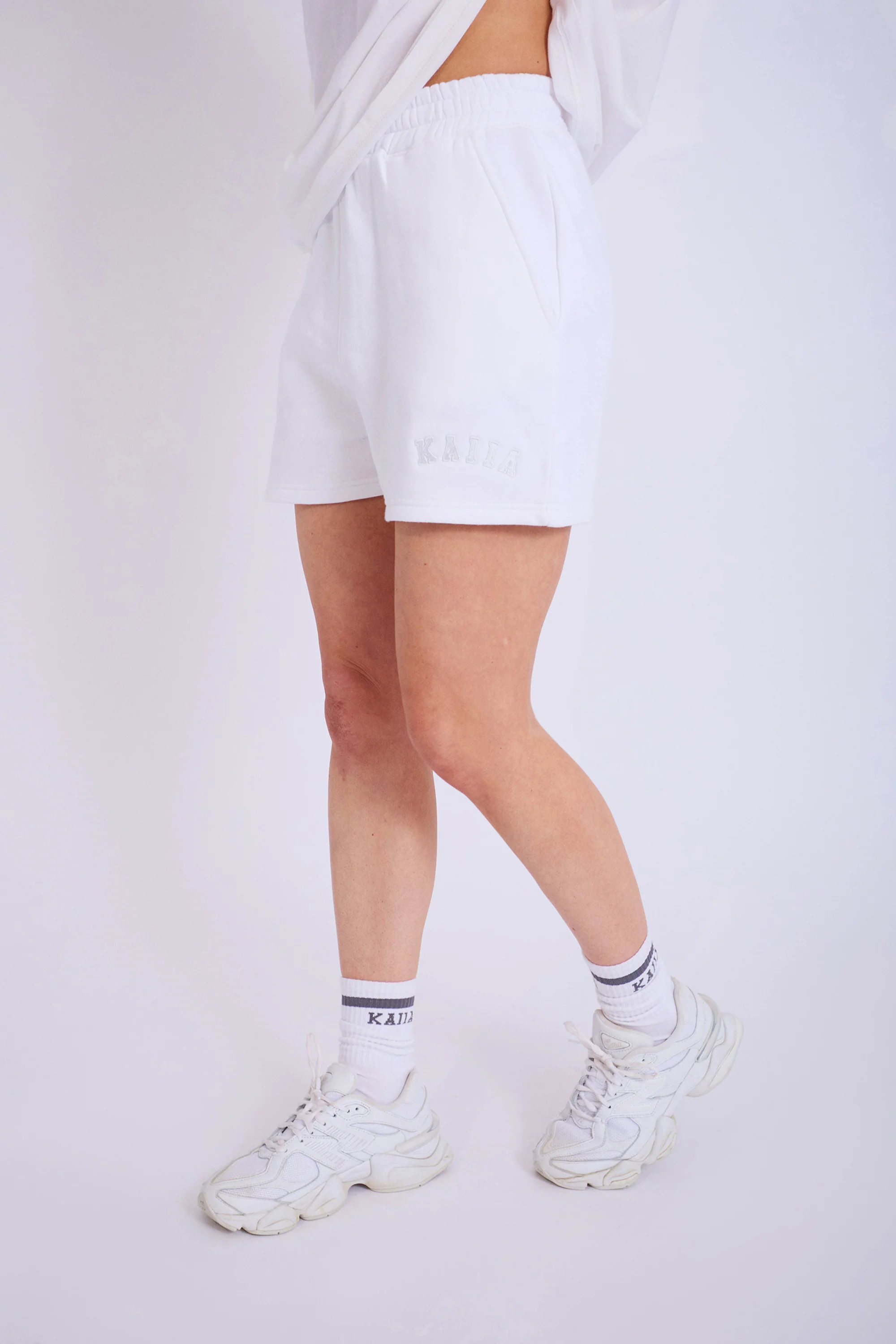 Kaiia Logo Sweat Shorts Off White - Image 3