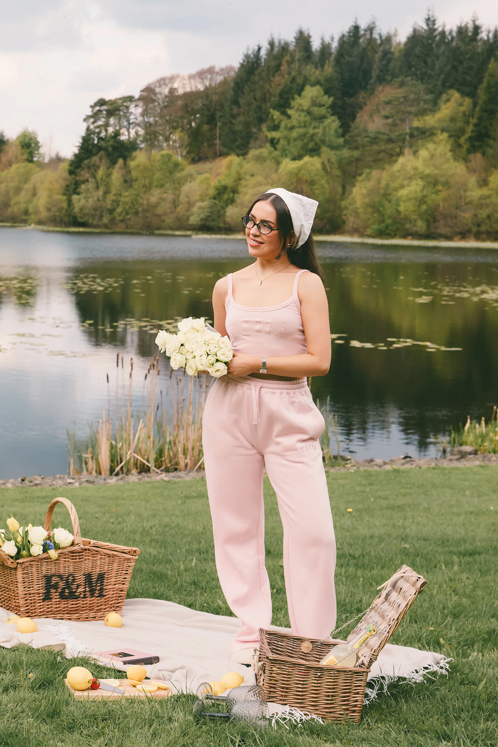 Kaiia Logo Drawstring Wide Leg Joggers Dusty Pink - Image 6