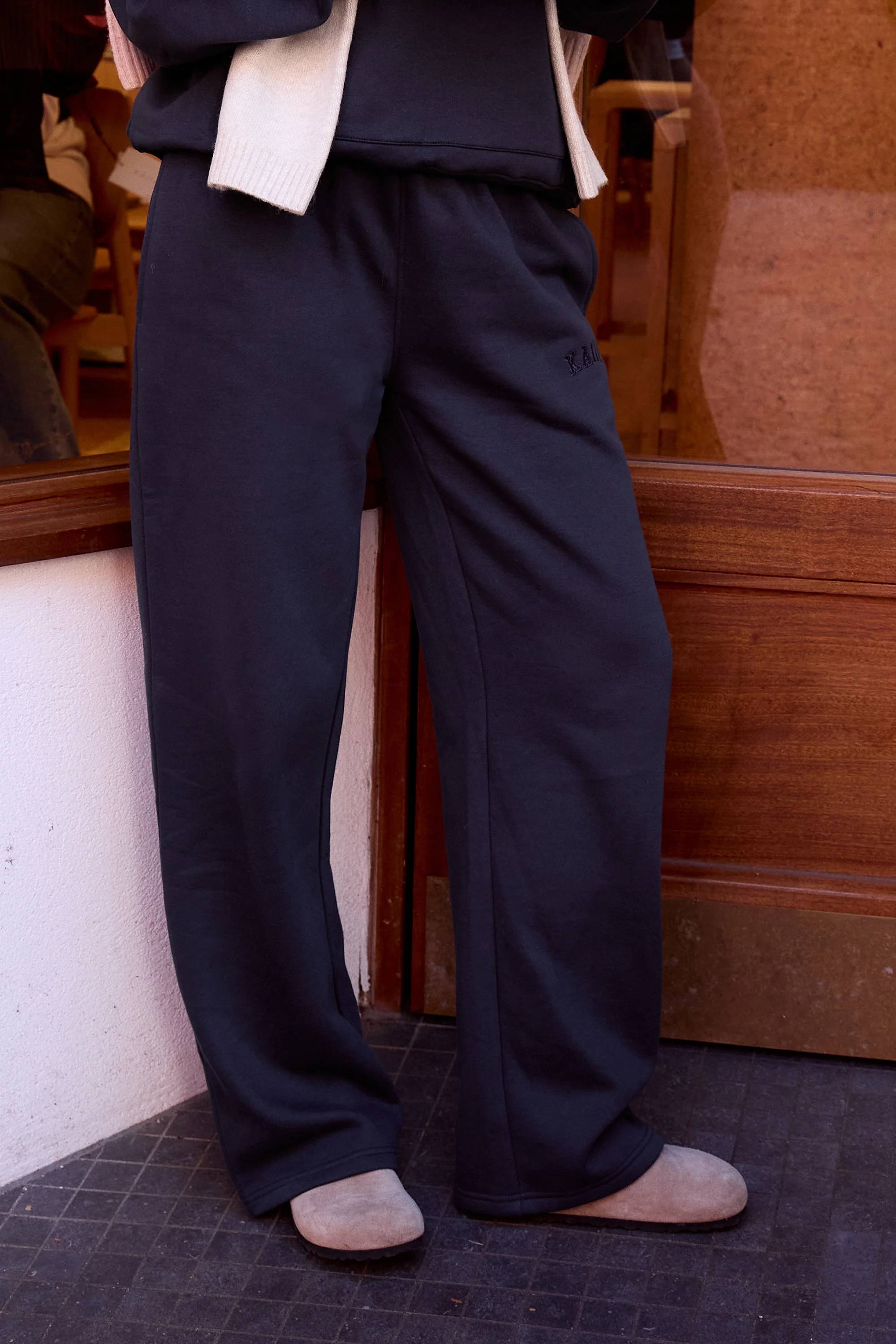 Kaiia Logo Wide Leg Sweat Pants Navy - Image 2