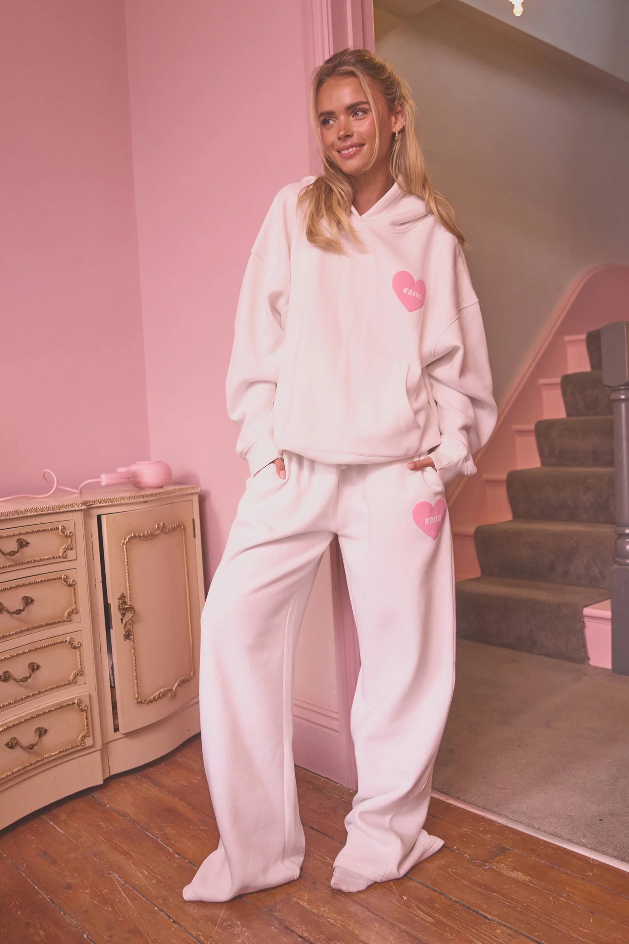 Kaiia Love Heart Graphic Oversized Hoodie White - Image 5