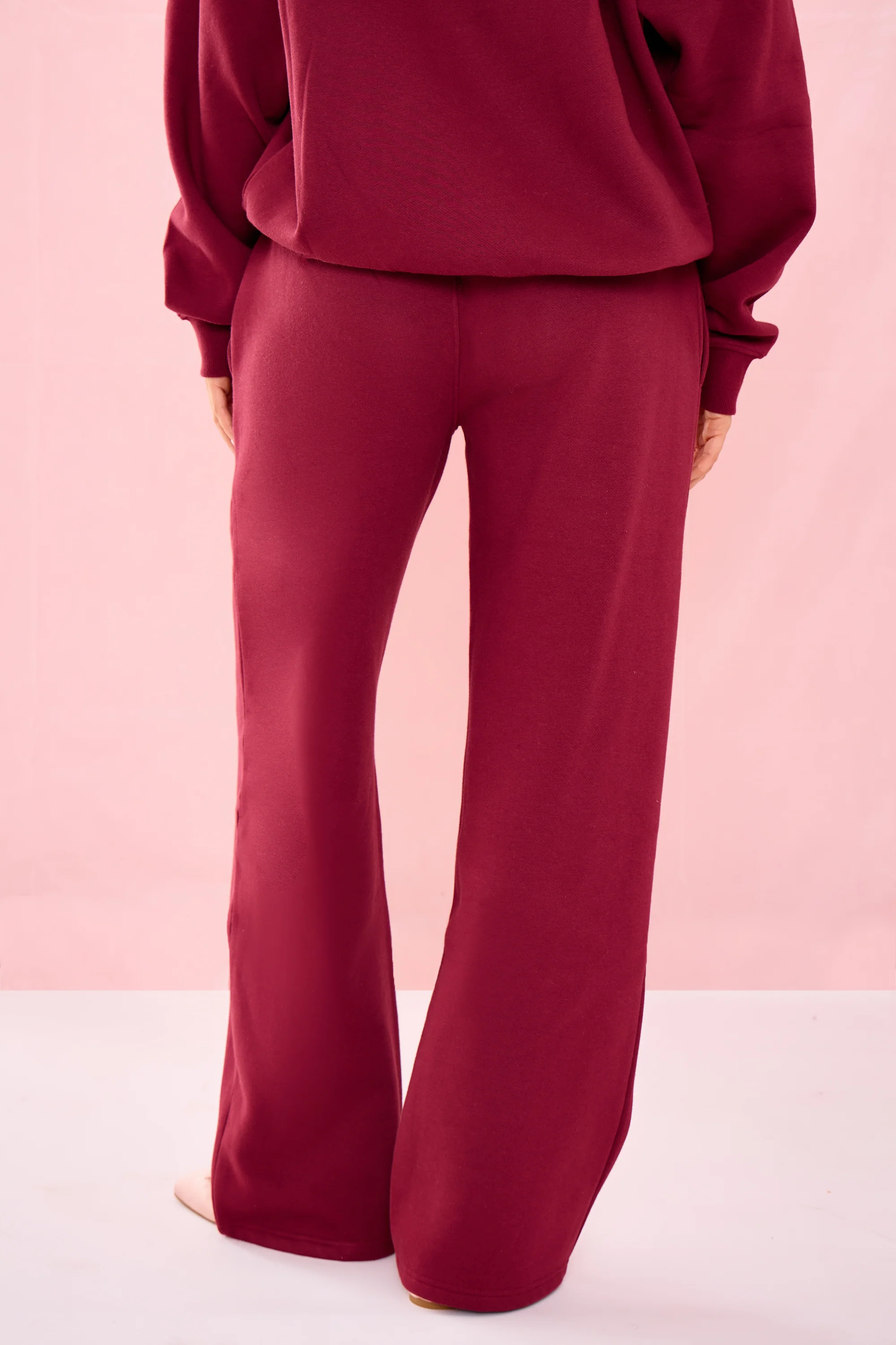 Kaiia Mid Rise Wide Leg Joggers Warm Berry - Image 3