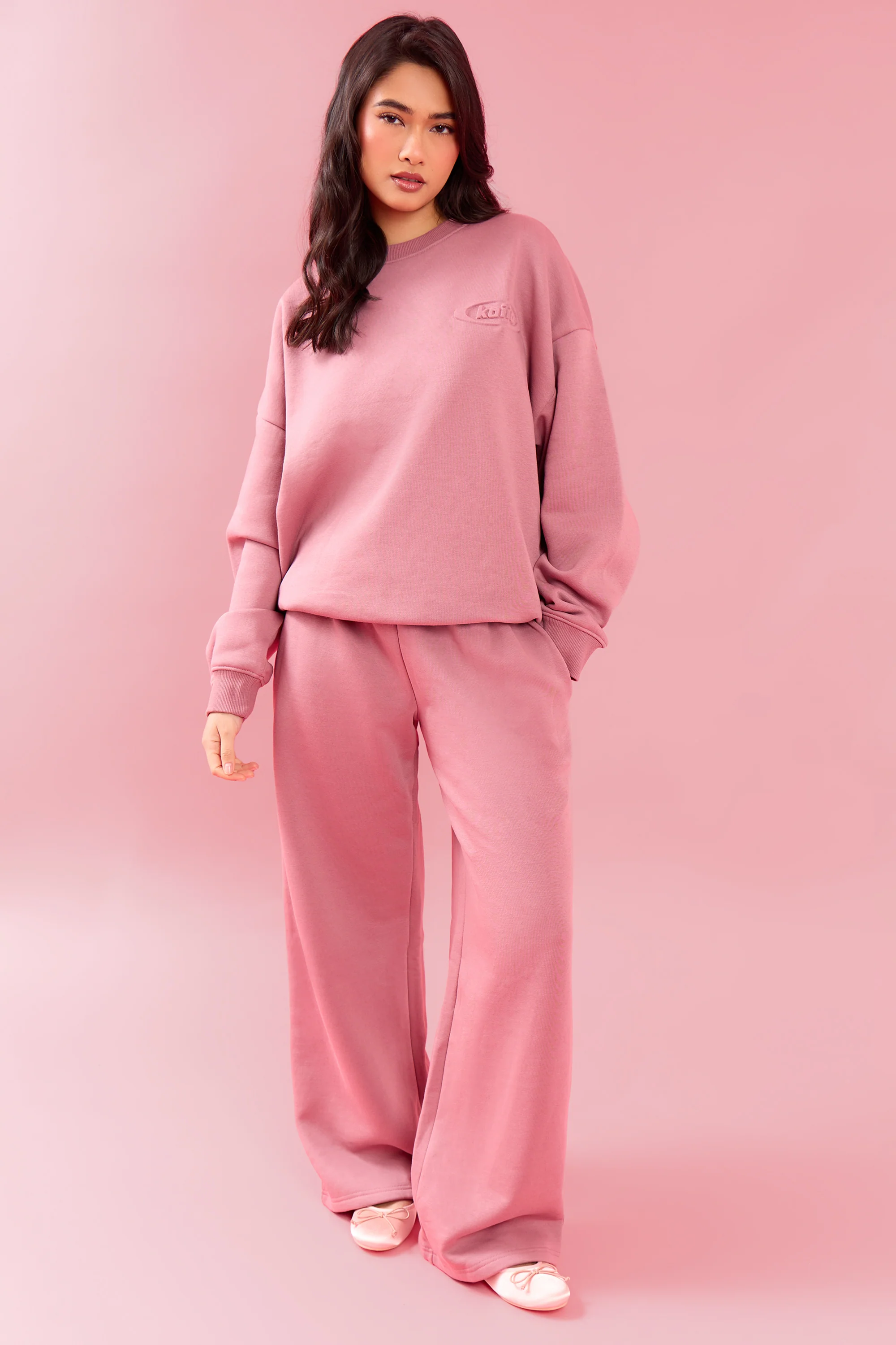 Kaiia Oval Embossed Oversized Sweatshirt Rose Latte - Image 3