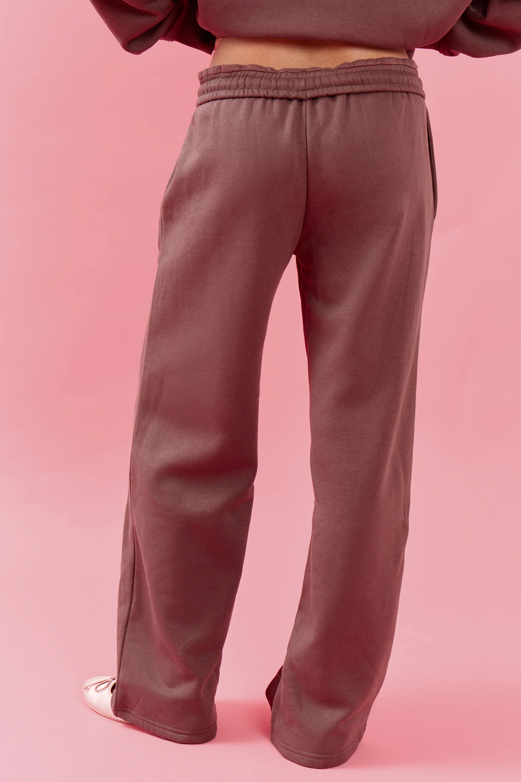 Kaiia Oval Embossed Folded Waistband Wide Leg Joggers Cocoa Brown - Image 4