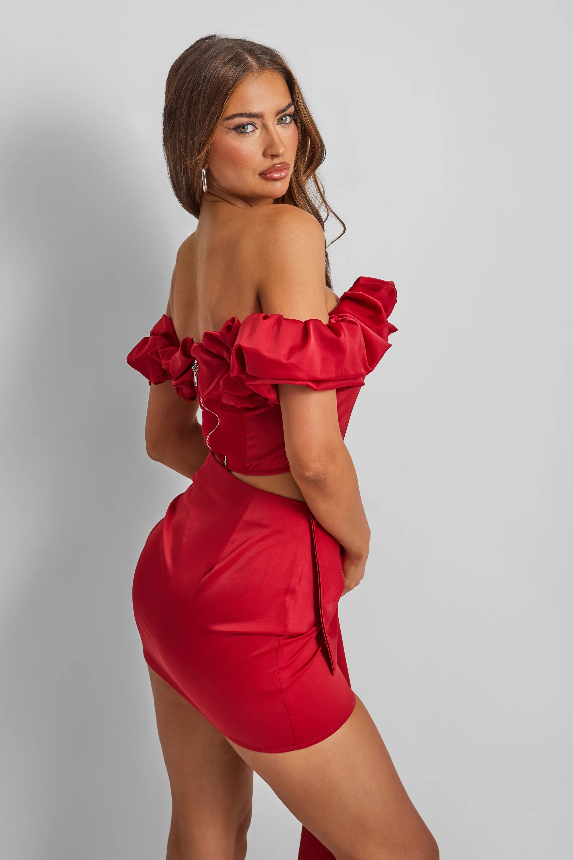 Kaiia Oversized Bow Sash Mini Skirt Co-ord in Red - Image 5