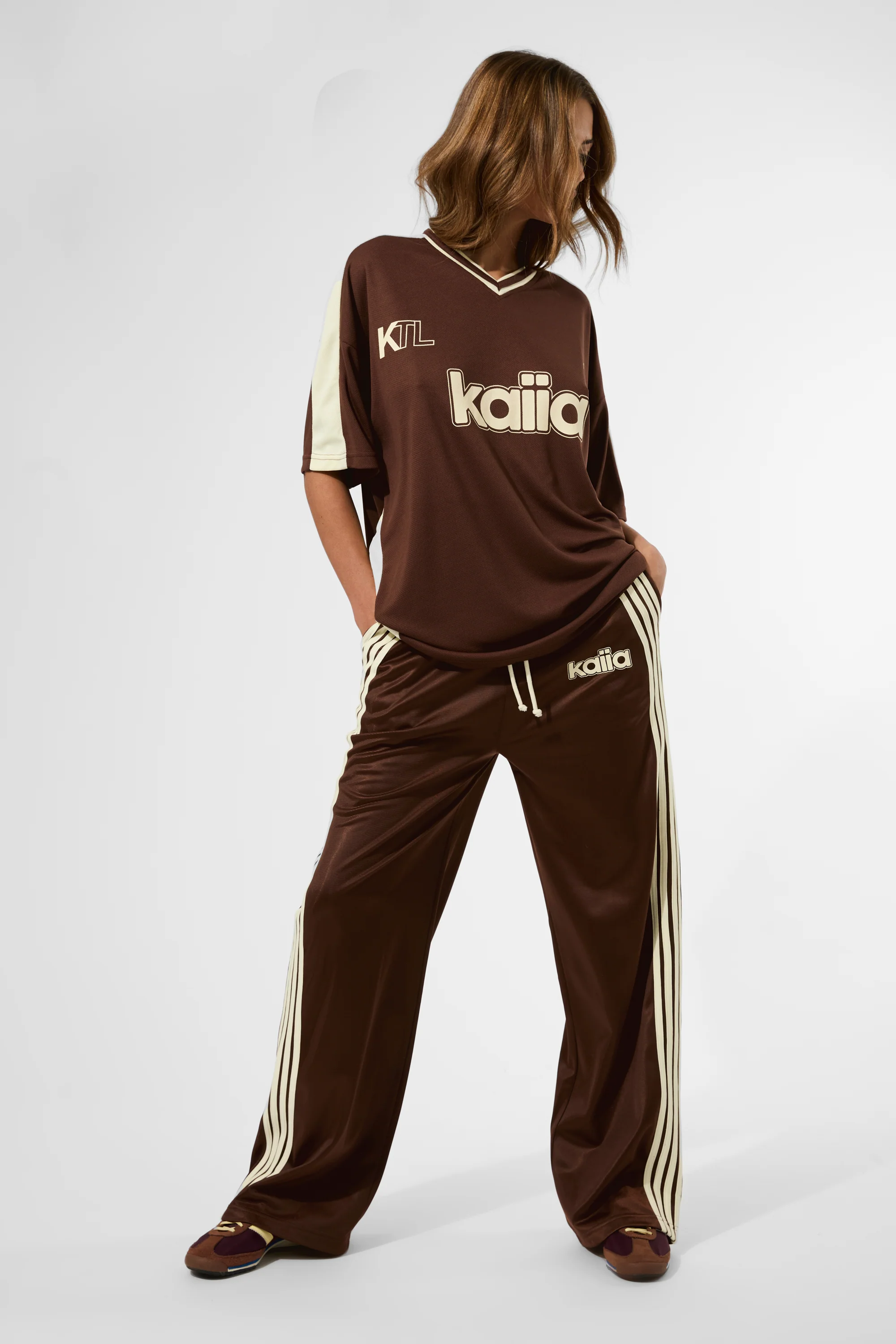 Kaiia Oversized Football Shirt Brown - Image 3
