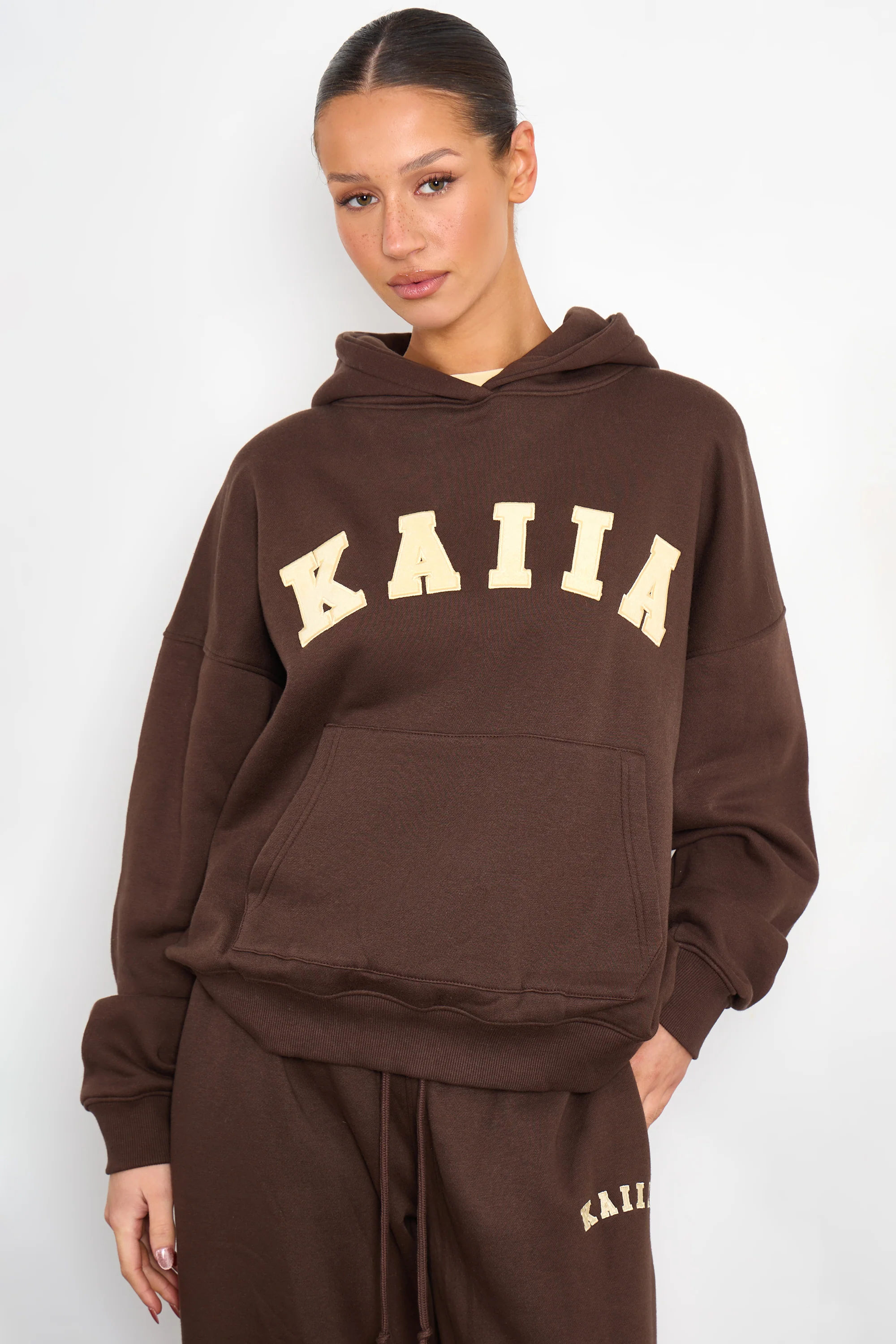 Kaiia Oversized Hoodie Bitter Chocolate & Butter Yellow