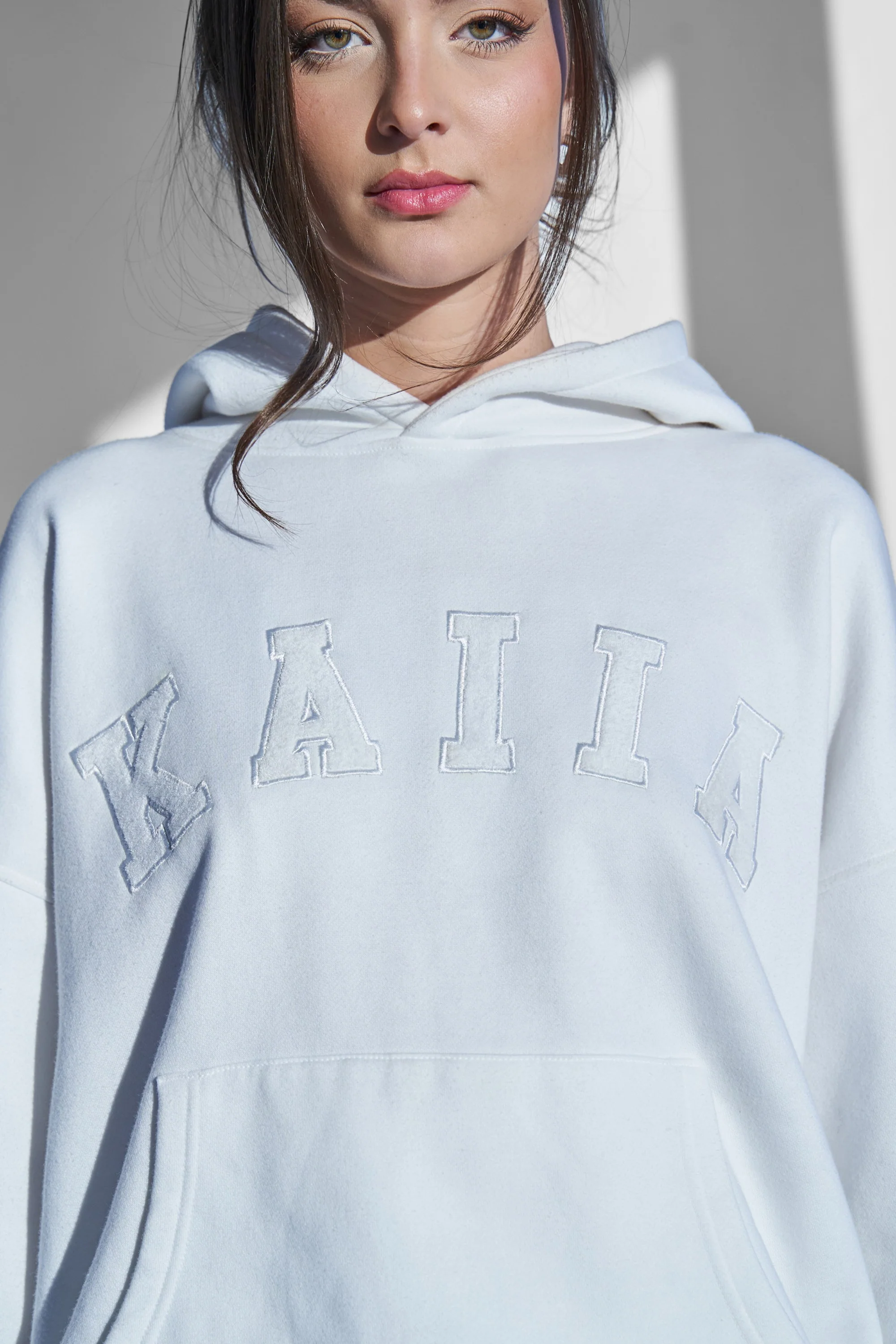 KAIIA SLOGAN OVERSIZED HOODIE WHITE - Image 5