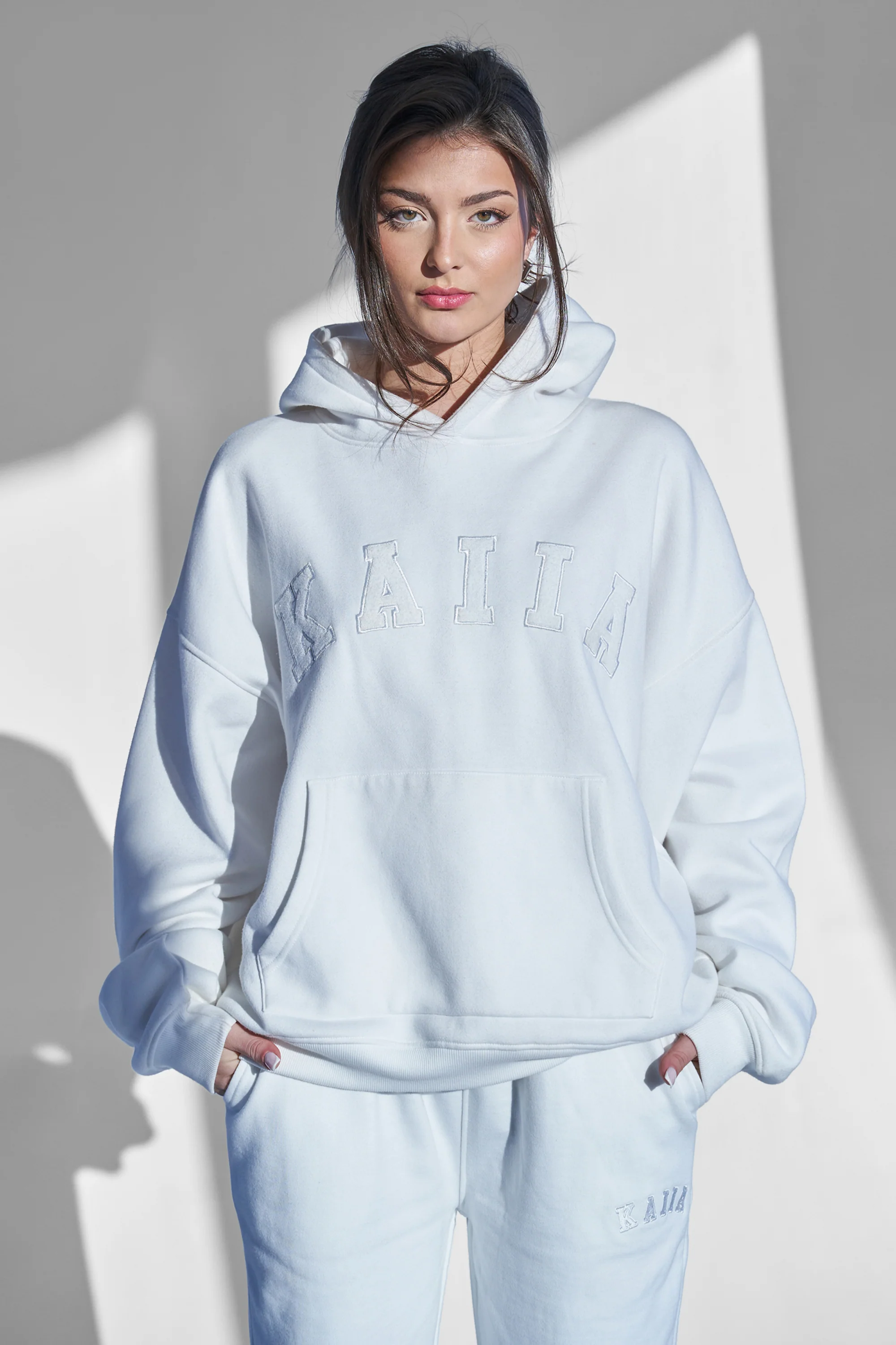 KAIIA SLOGAN OVERSIZED HOODIE WHITE - Image 6