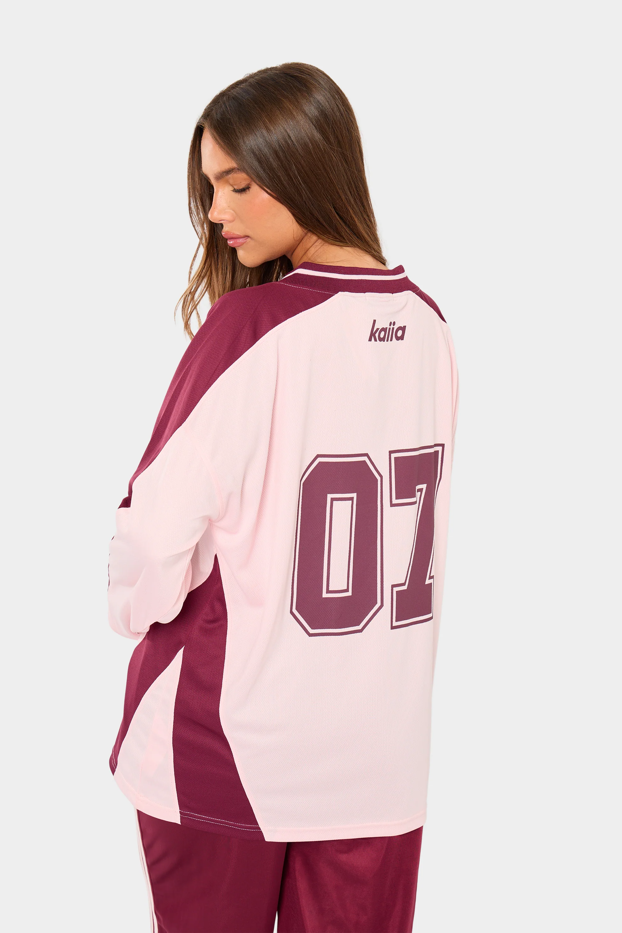 Kaiia Oversized Long Sleeve Football Top Pink & Burgundy - Image 9