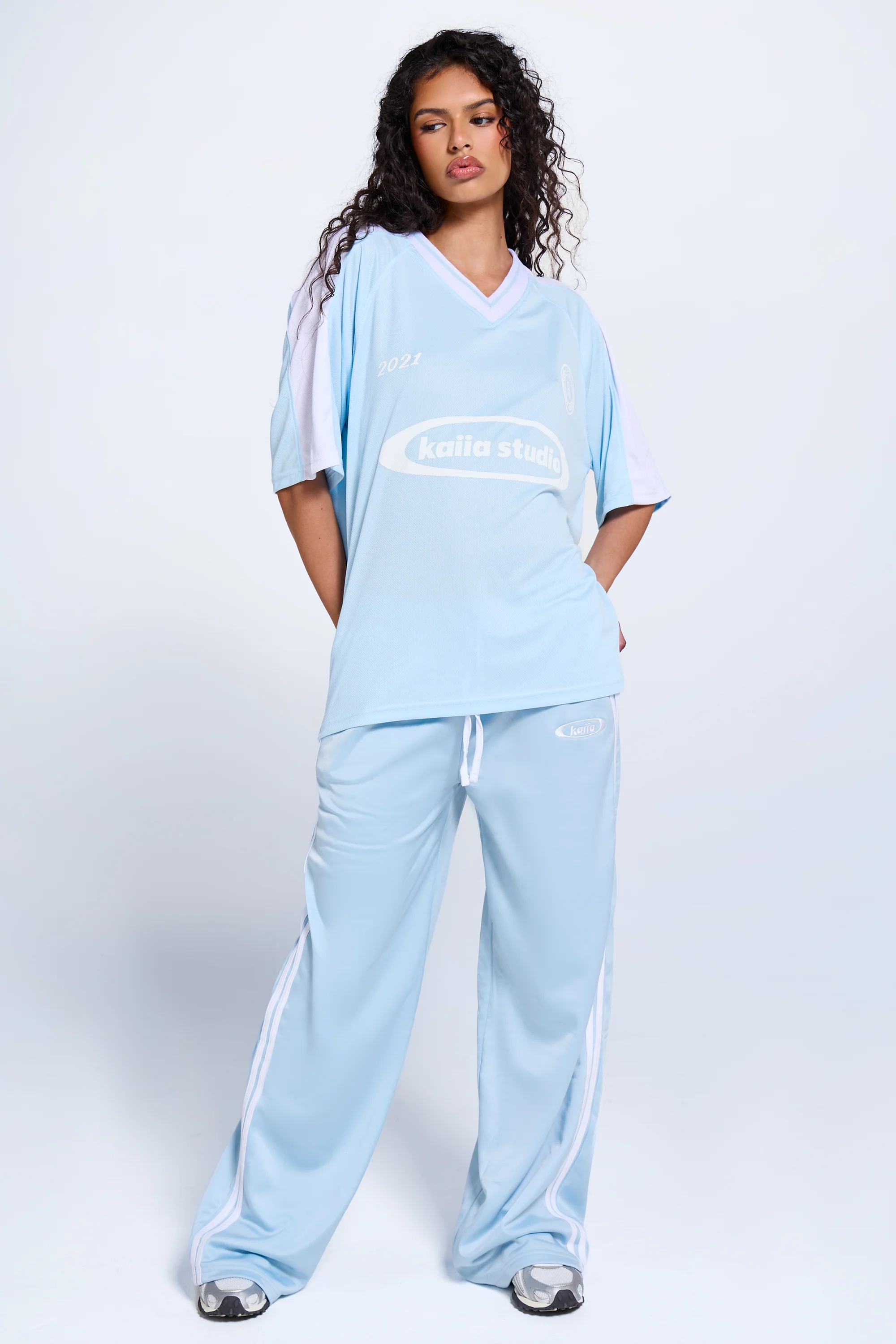 Kaiia Oversized Short Sleeve Football Top Baby Blue & White - Image 7