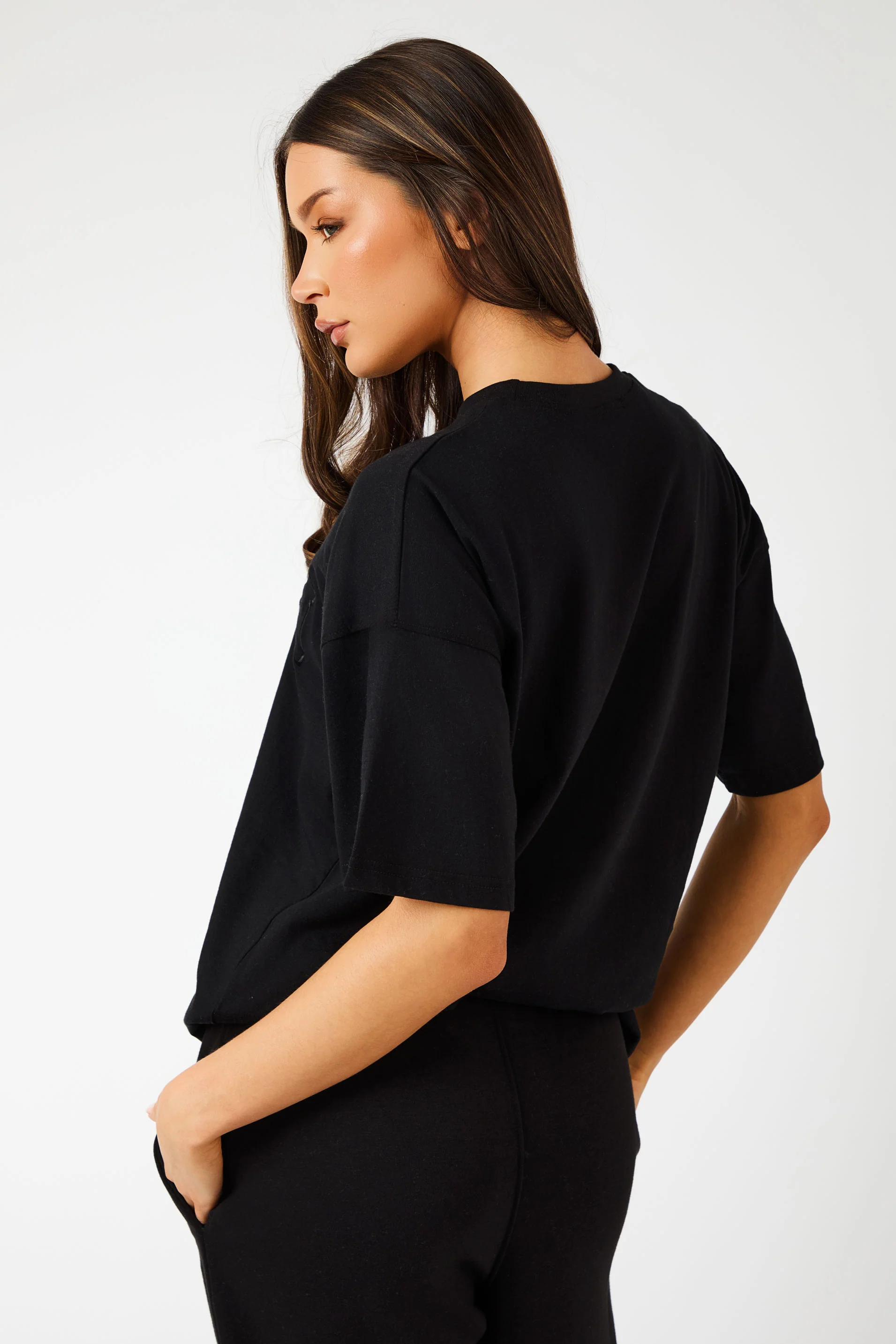 Kaiia Oversized T-shirt Black - Image 8