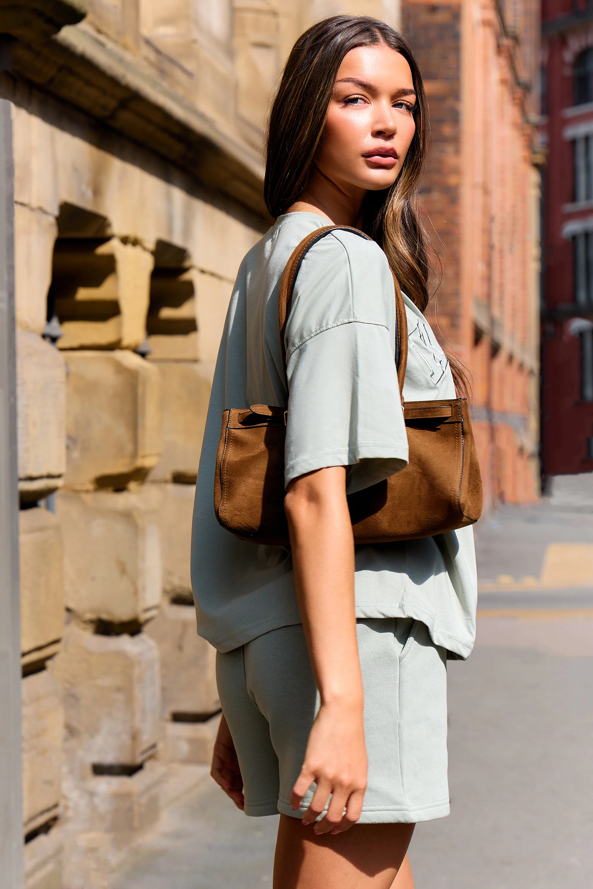 Kaiia Oversized T-shirt Sage Green - Image 13