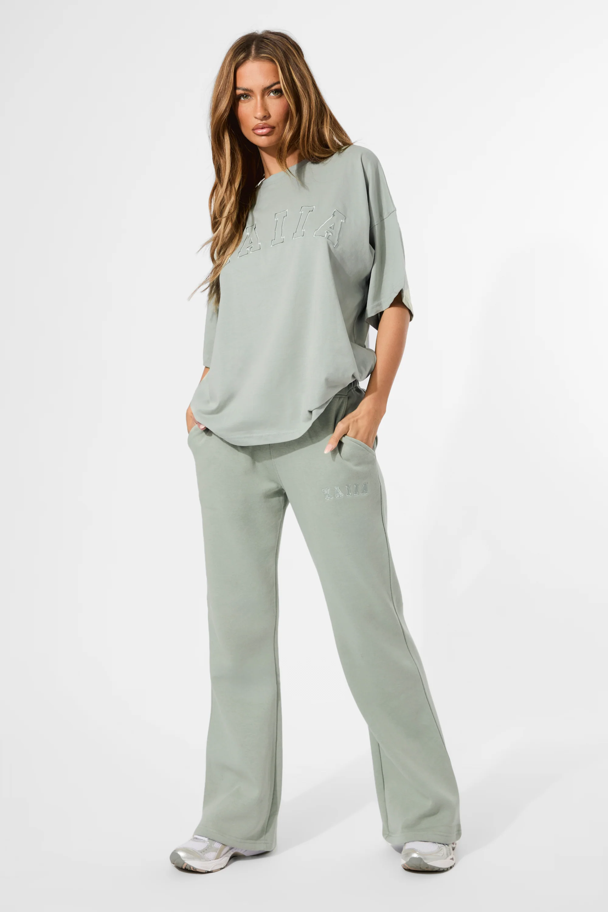 Kaiia Oversized T-shirt Sage Green - Image 6