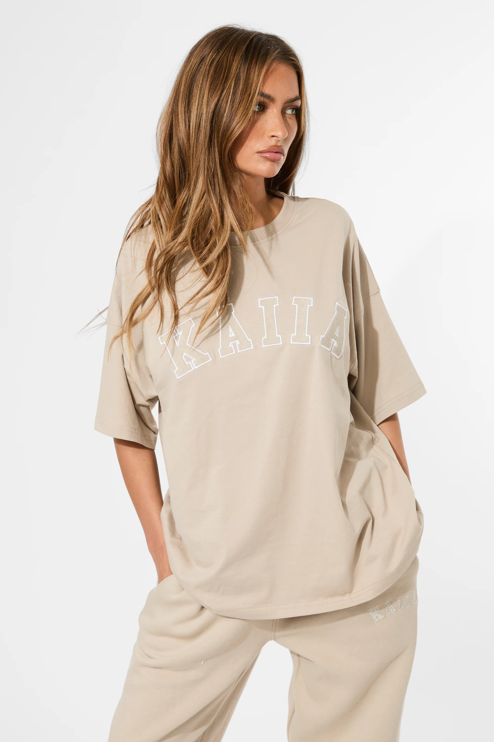 Kaiia Oversized T-shirt Stone - Image 3