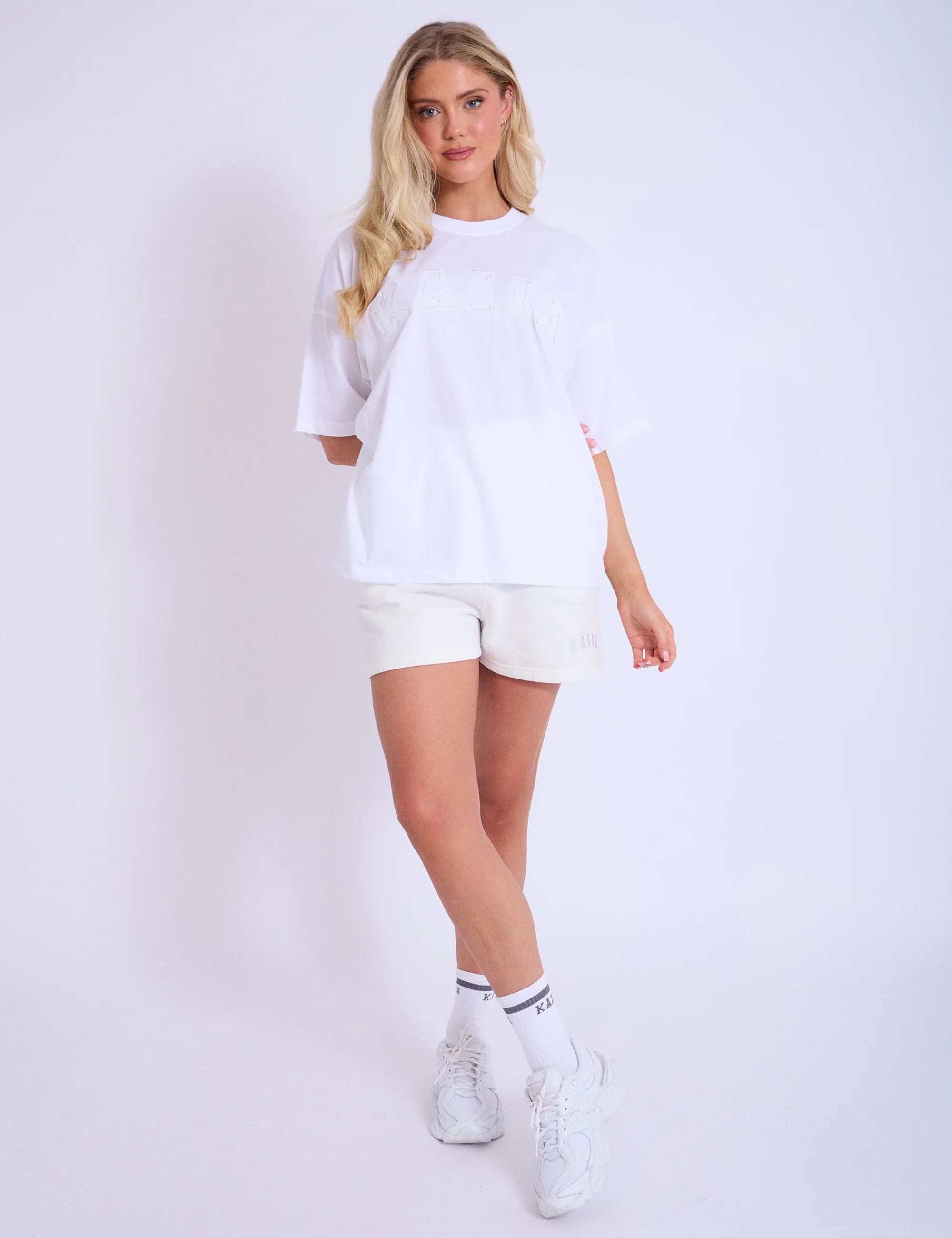Kaiia Oversized T-shirt White - Image 7