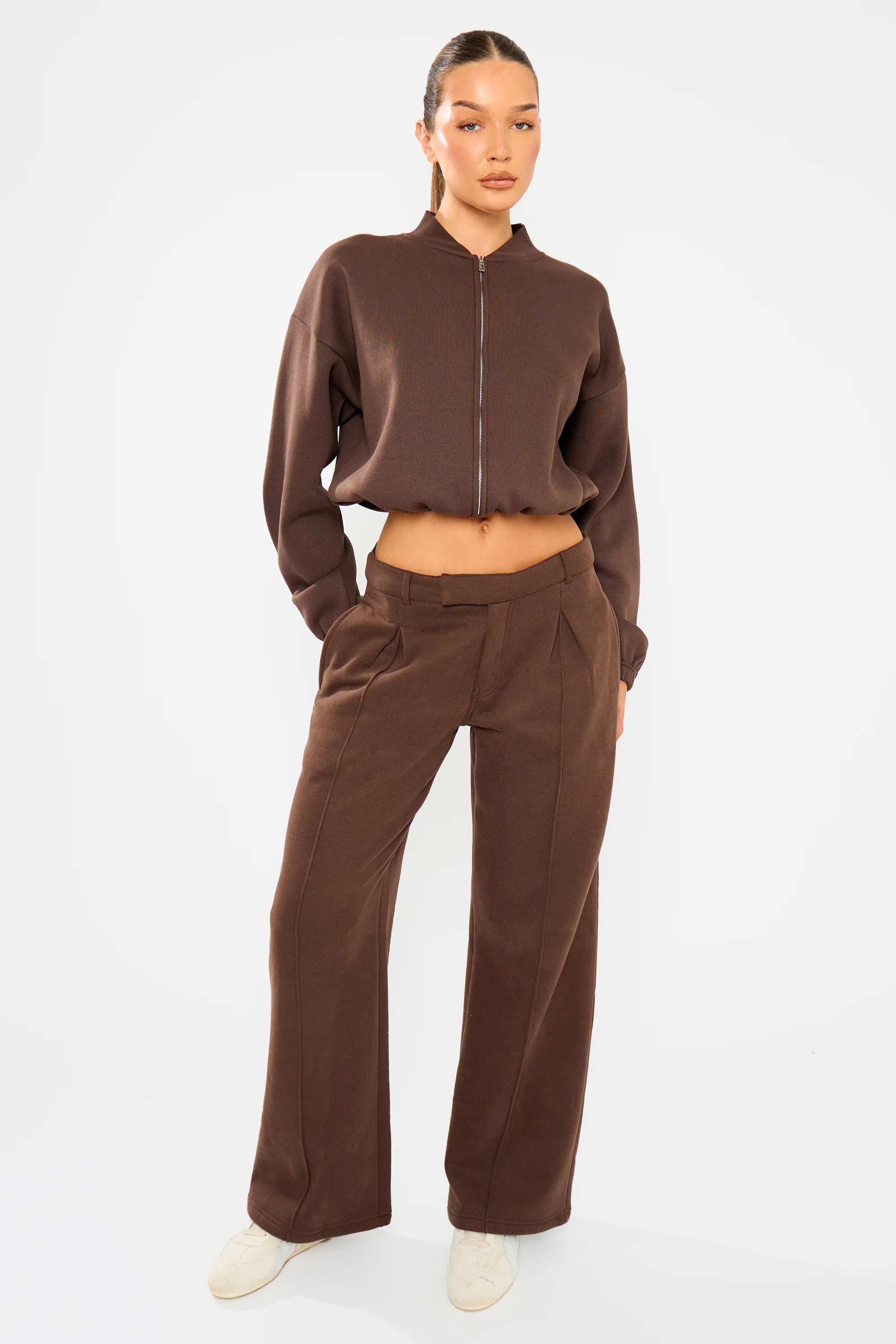 Kaiia Pleat Detail Tailored Wide Leg Joggers Dark Brown - Image 8